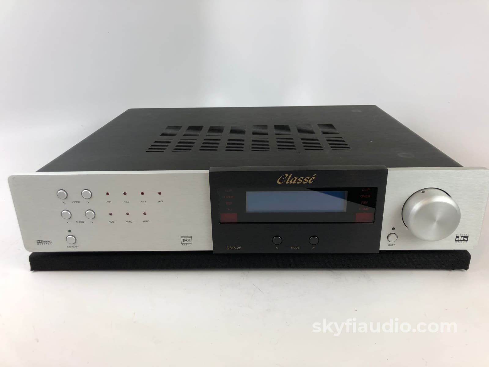 Classe Ssp-25 Surround Processor - Audio Preamp With Remote Preamplifier
