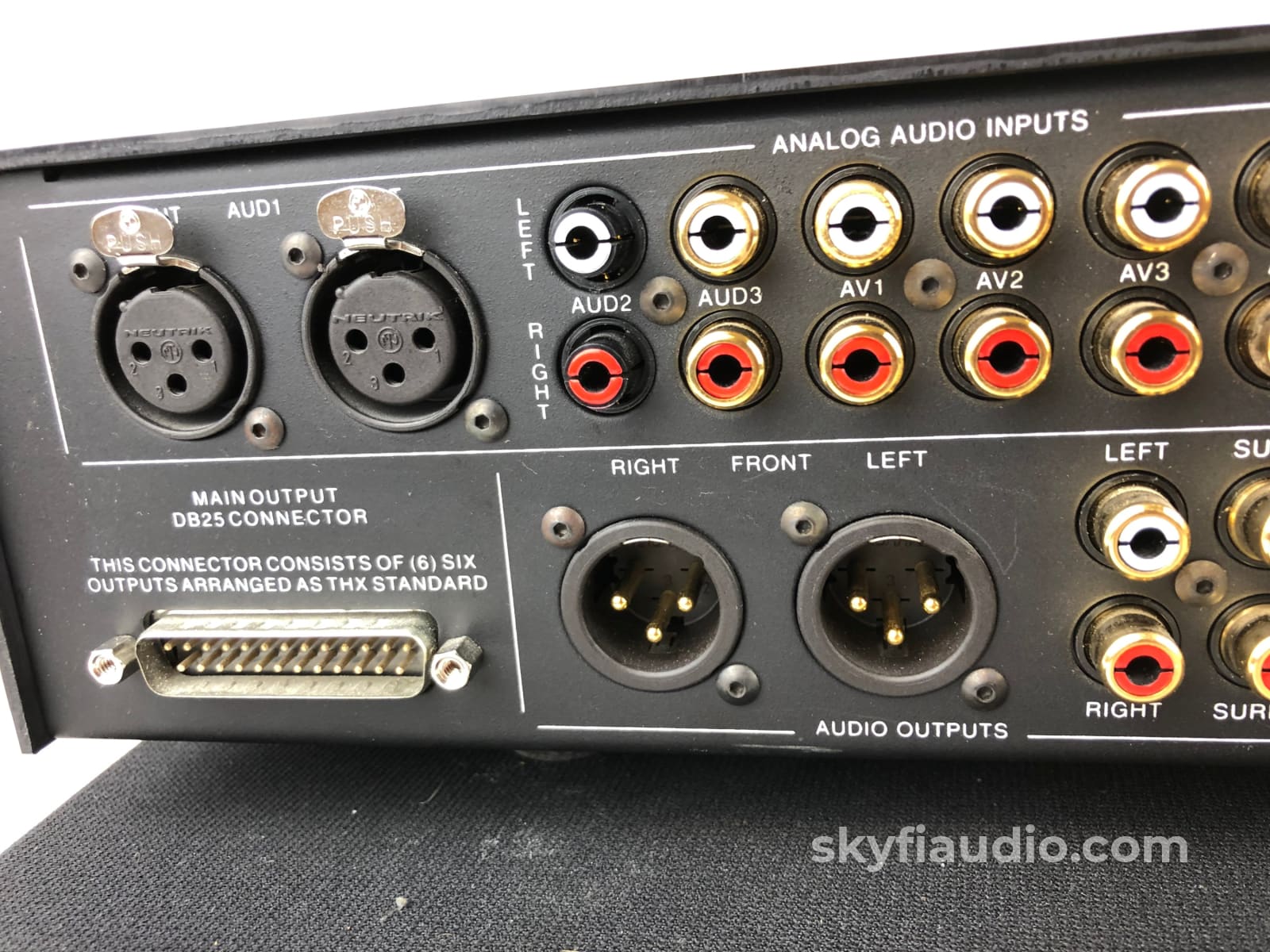 Classe Ssp-25 Surround Processor - Audio Preamp With Remote Preamplifier