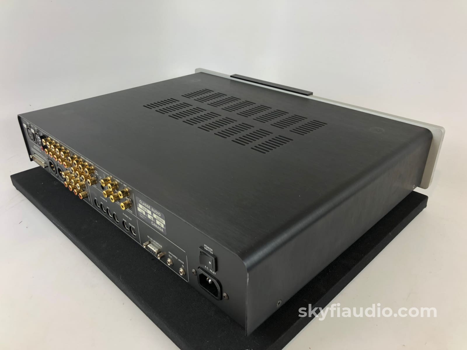 Classe Ssp-25 Surround Processor - Audio Preamp With Remote Preamplifier