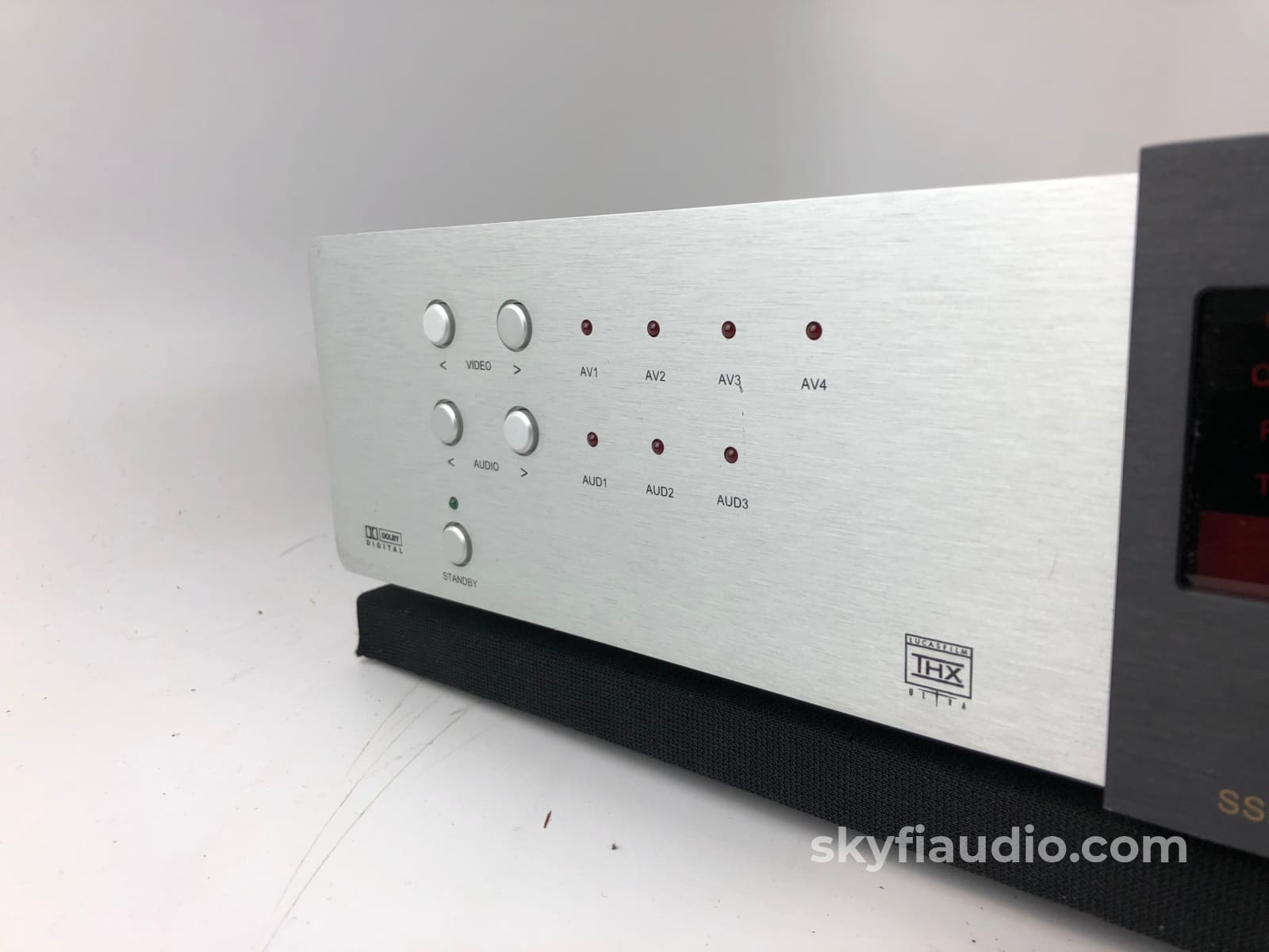 Classe Ssp-25 Surround Processor - Audio Preamp With Remote Preamplifier
