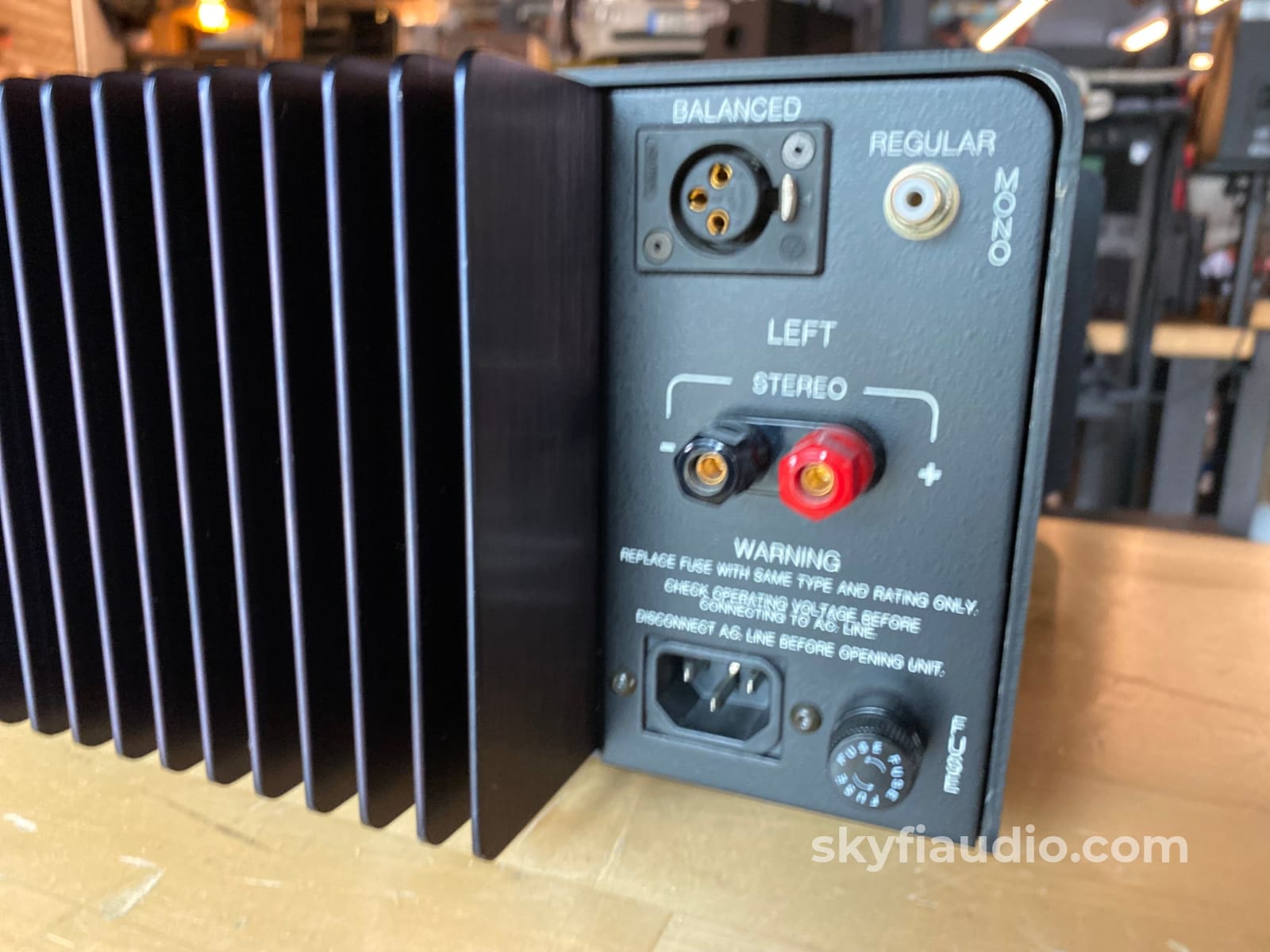 Classe TEN (DR-10) Solid State Vintage Amplifier