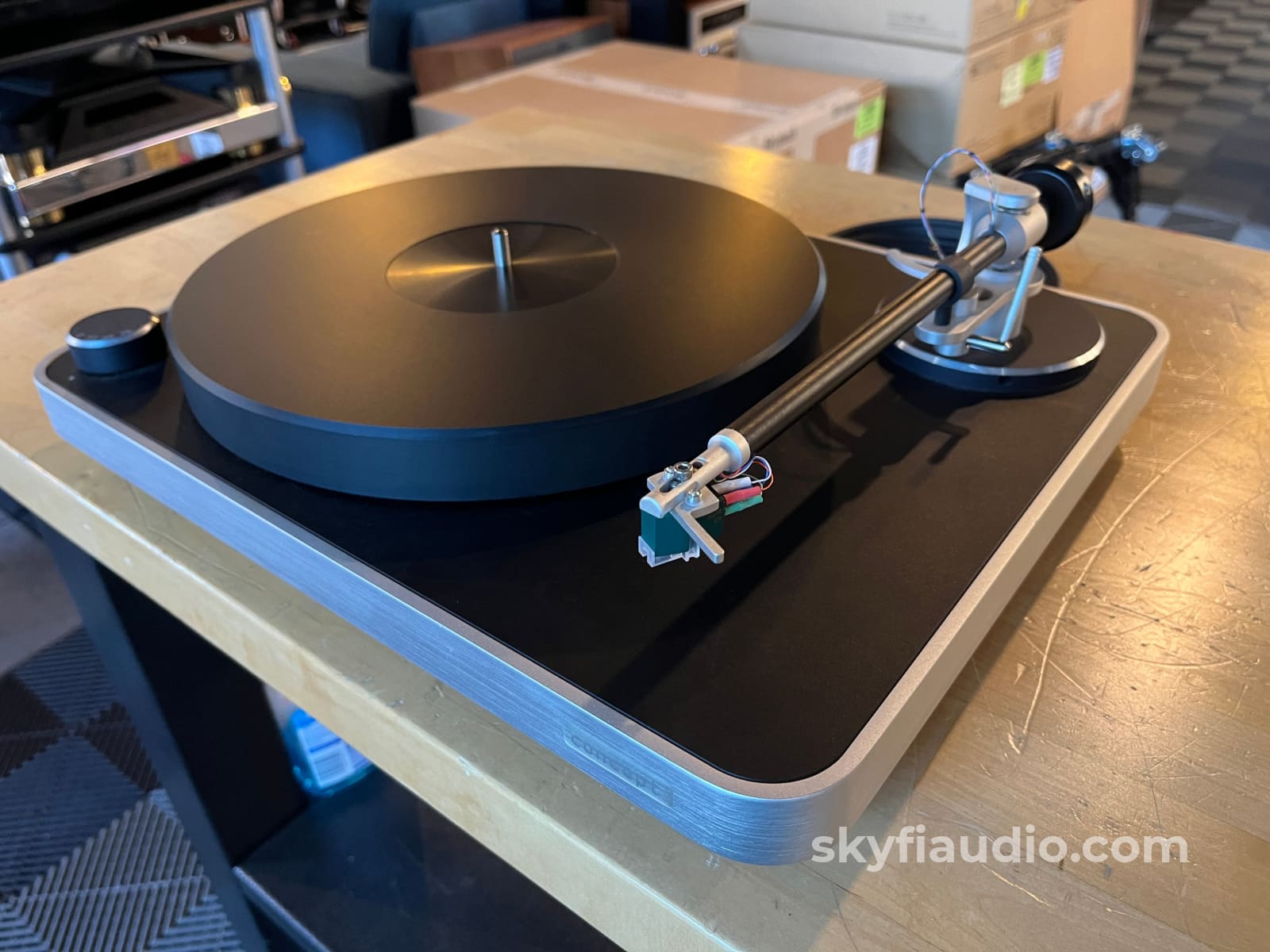 Clearaudio Concept Turntable - W/ New Hana Sh Cartridge