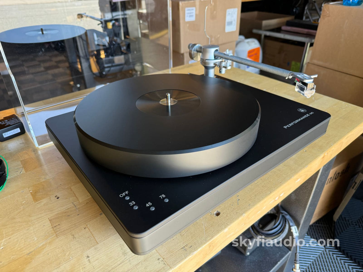 Clearaudio Performance Dc Air Turntable Complete With Many Upgrades