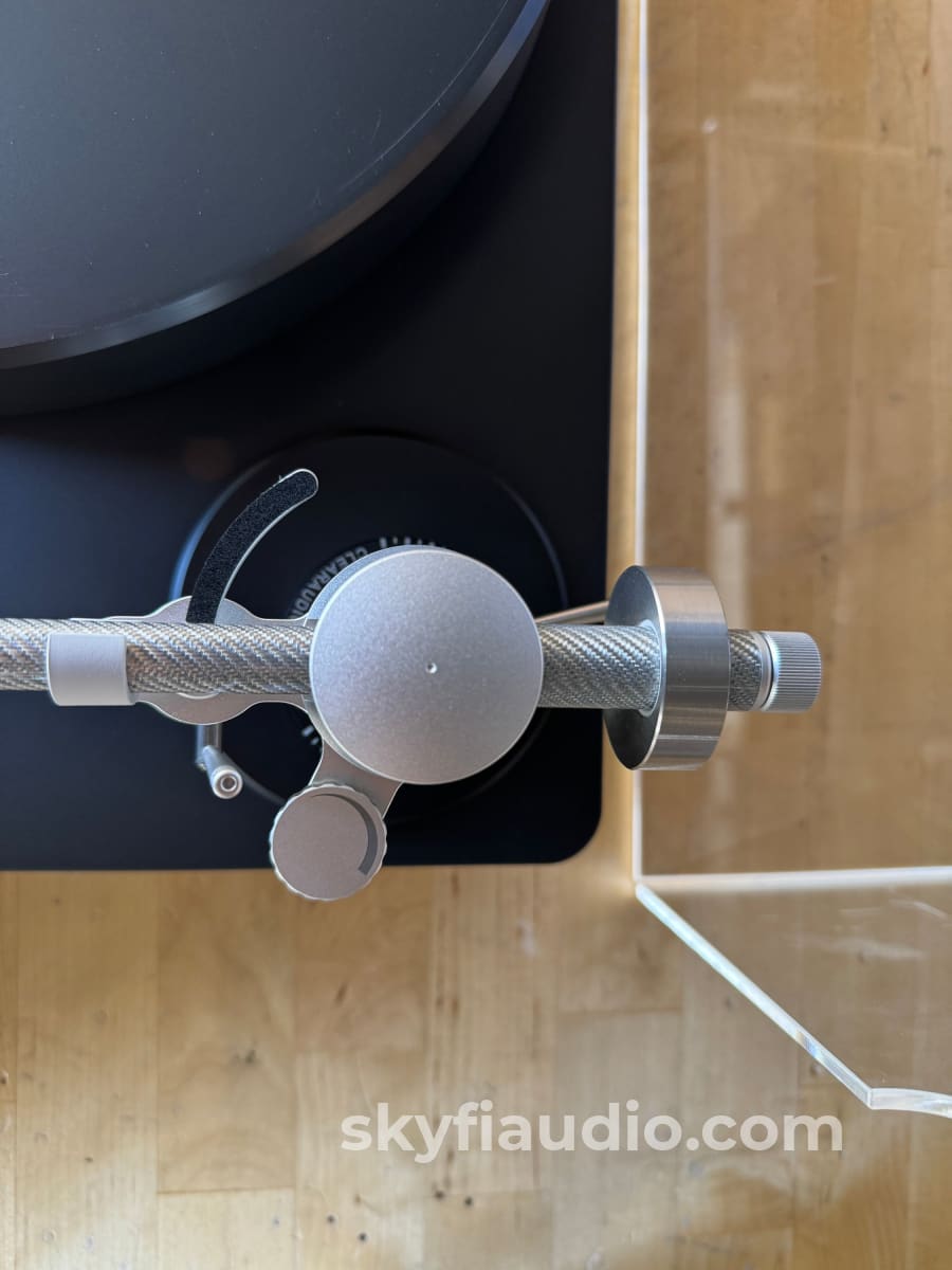 Clearaudio Performance Dc Air Turntable Complete With Many Upgrades