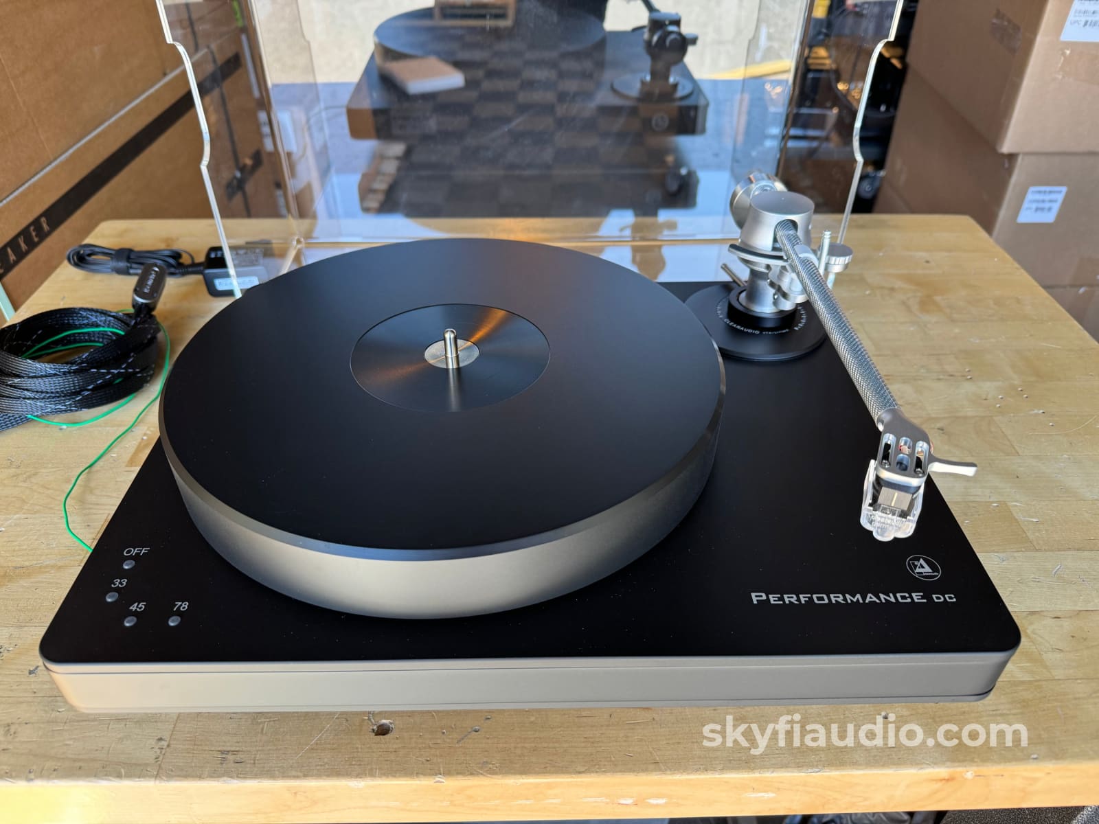 Clearaudio Performance Dc Air Turntable Complete With Many Upgrades
