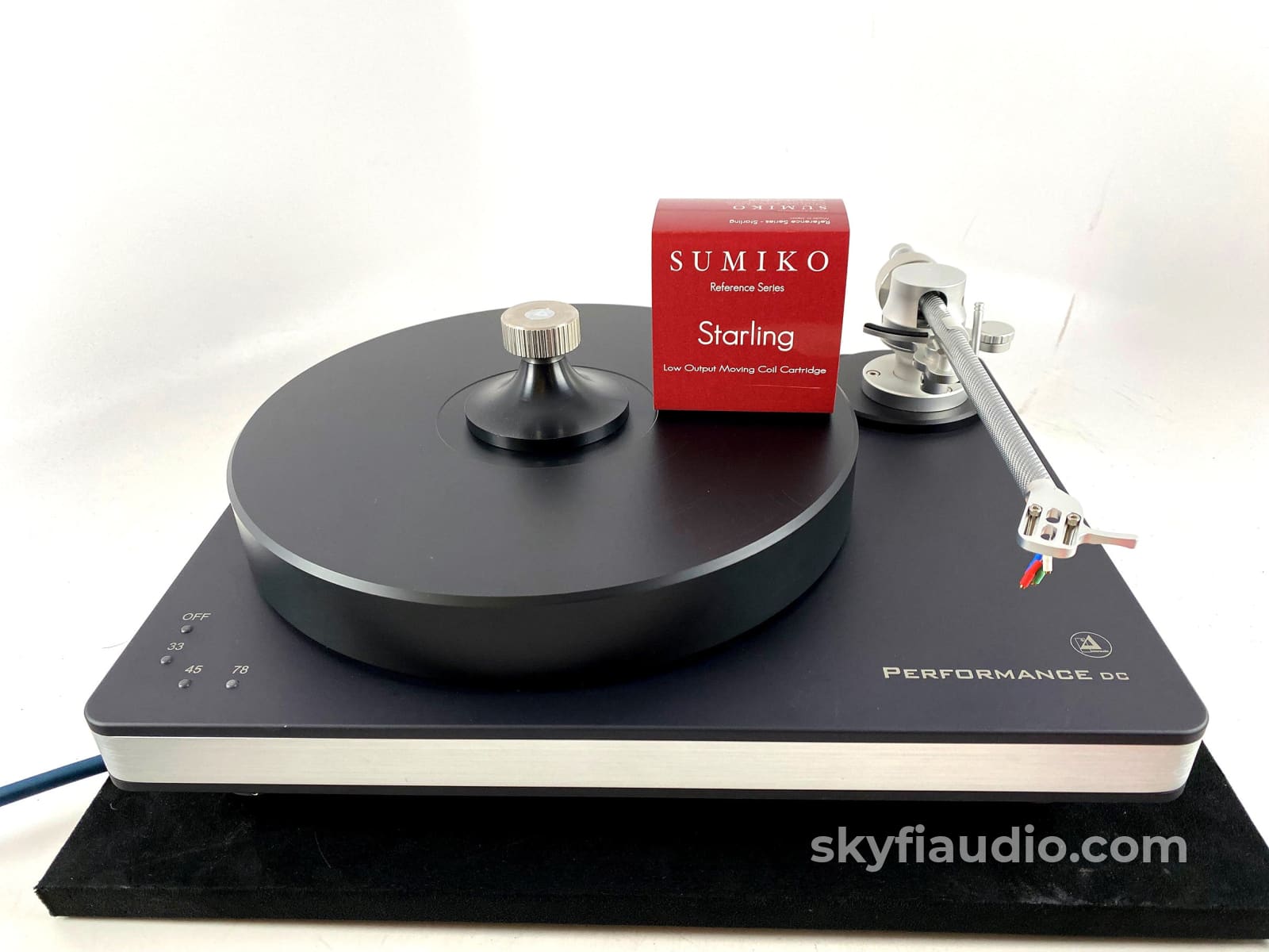 Clearaudio Performance Dc Turntable W/Tracer Tonearm And New Sumiko Cartridge