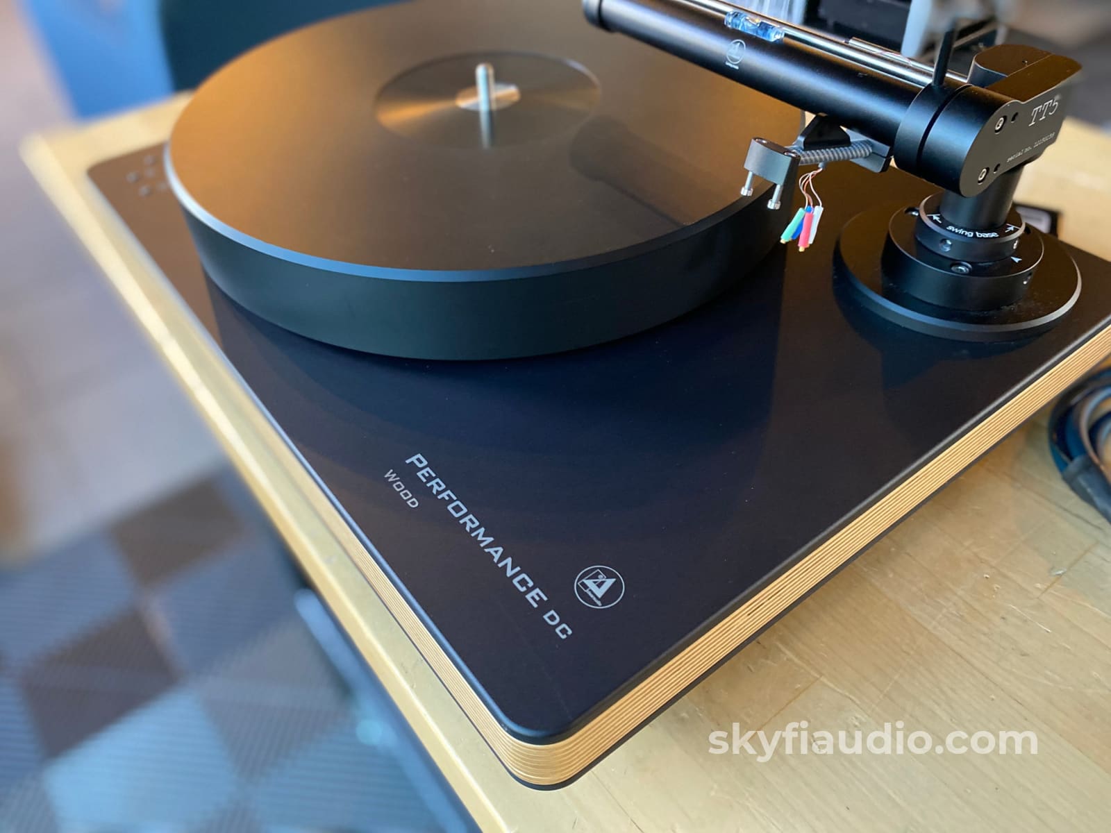 Clearaudio Performance Dc With Tt-5 Linear Tracking Arm Turntable