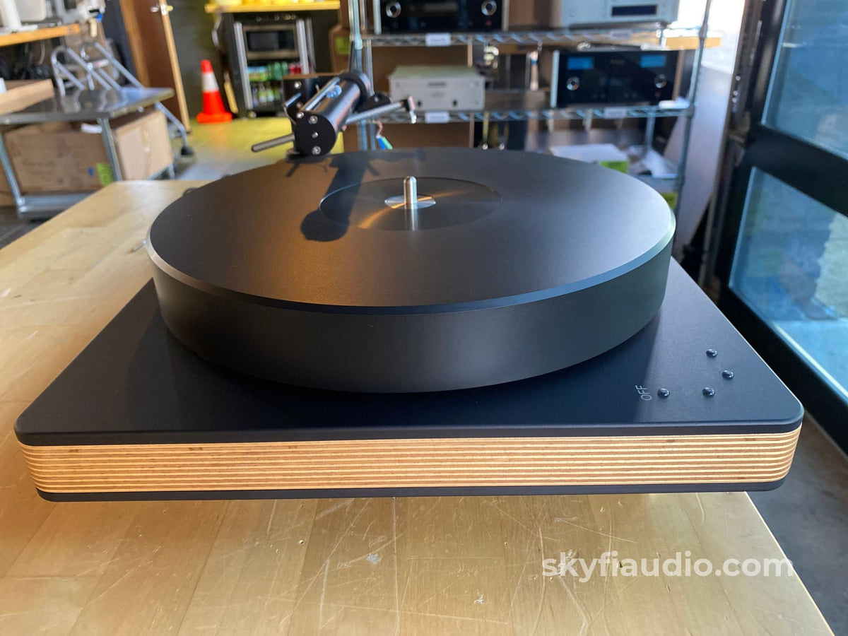Clearaudio Performance Dc With Tt-5 Linear Tracking Arm Turntable