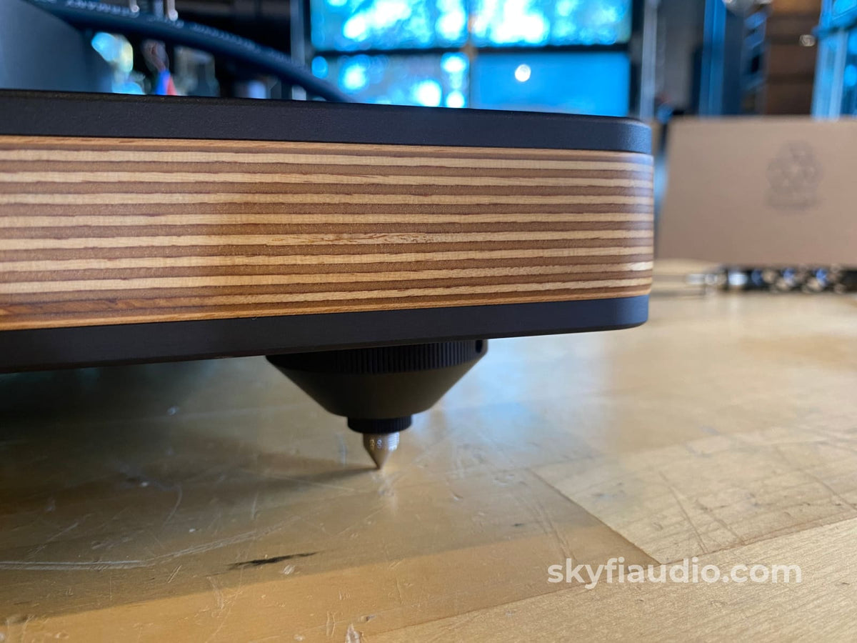 Clearaudio Performance Dc With Tt-5 Linear Tracking Arm Turntable