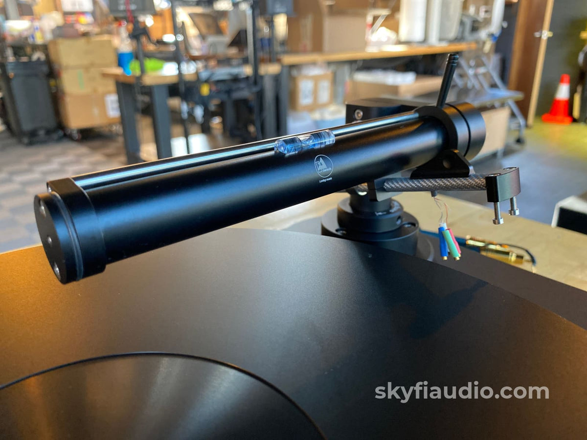 Clearaudio Performance Dc With Tt-5 Linear Tracking Arm Turntable