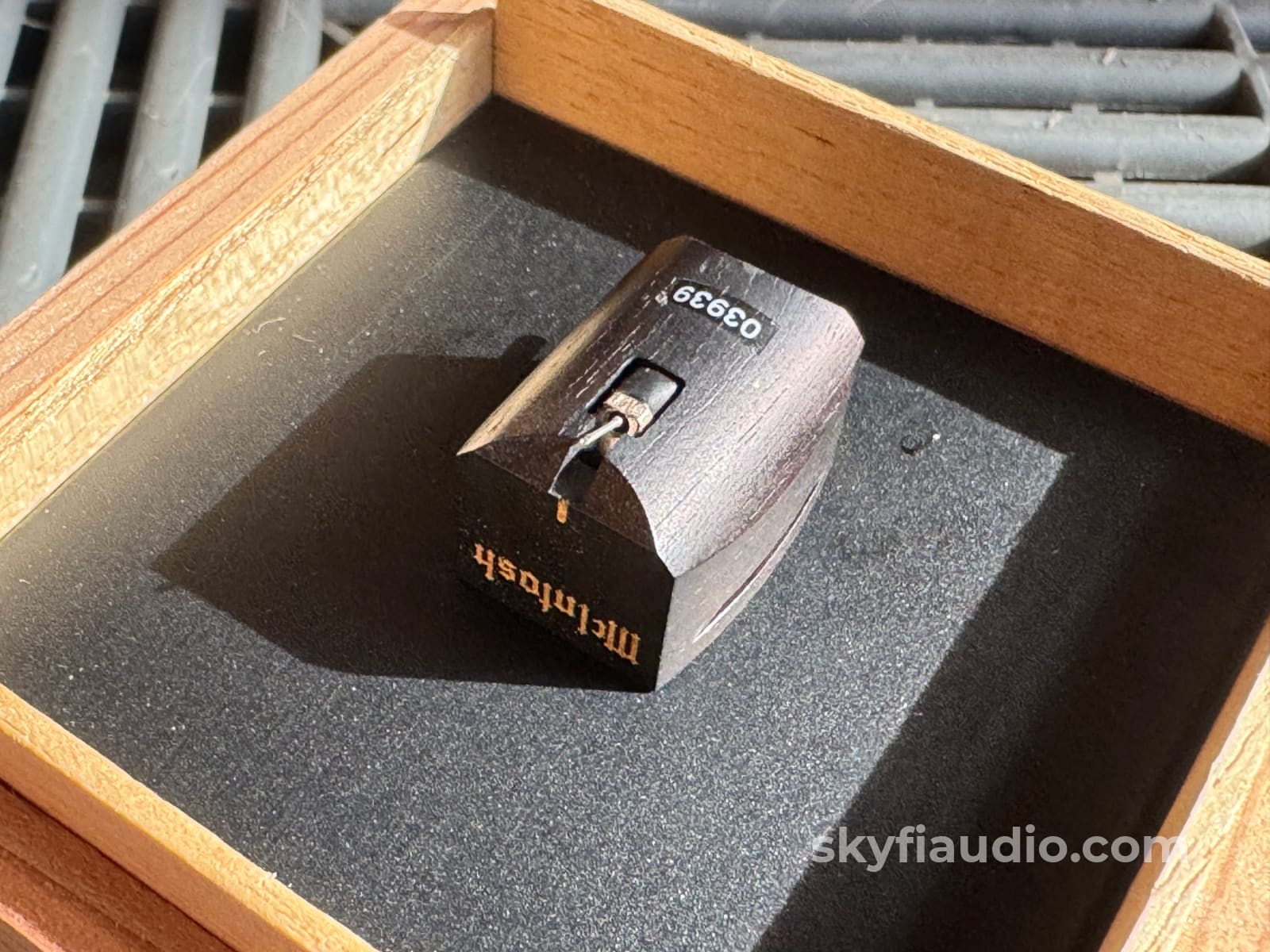 ClearAudio Talisman V2 (McIntosh Branded) MC Moving Coil Cartridge Like New Phono Cartridge
