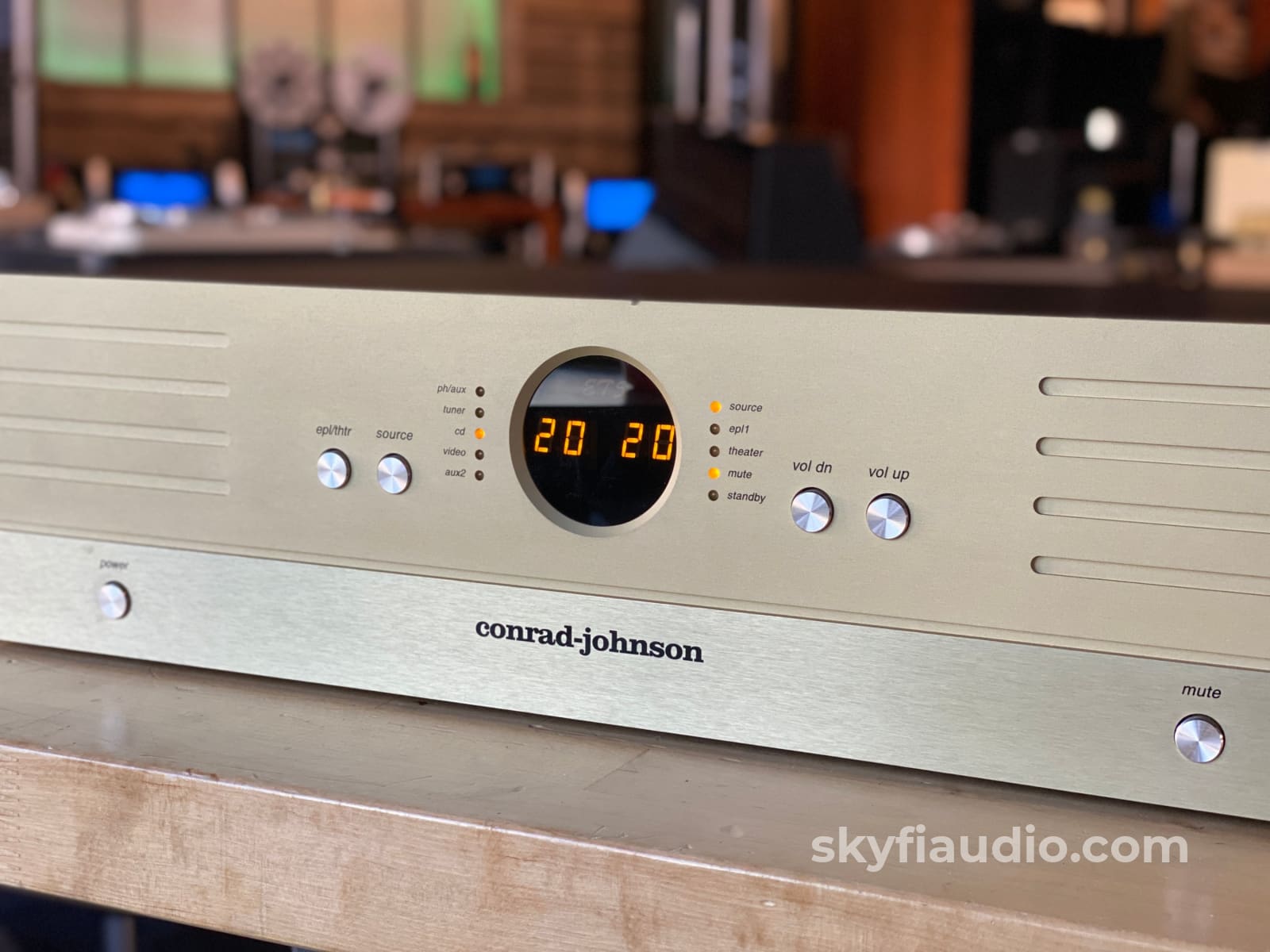 Conrad Johnson Et5 Enhanced Triode Preamplifier - Award Winning