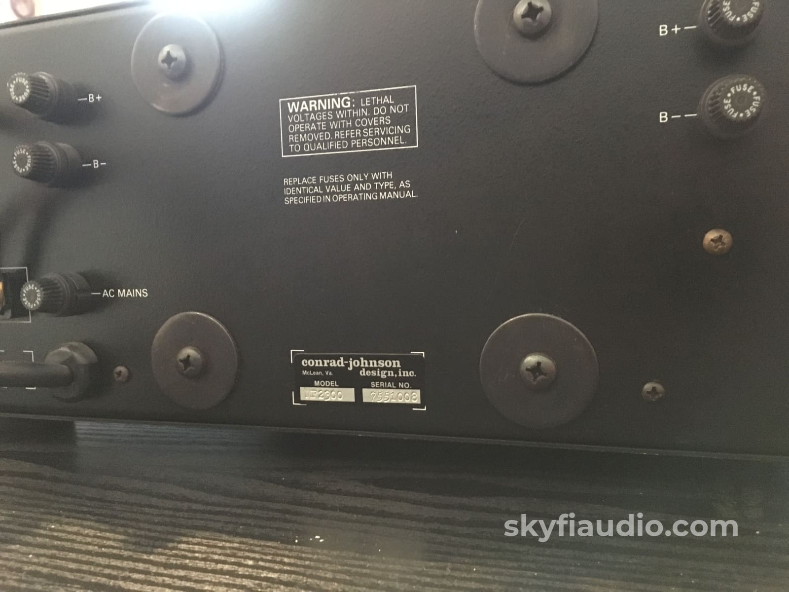 Conrad-Johnson Mf2300 Solid State Amplifier