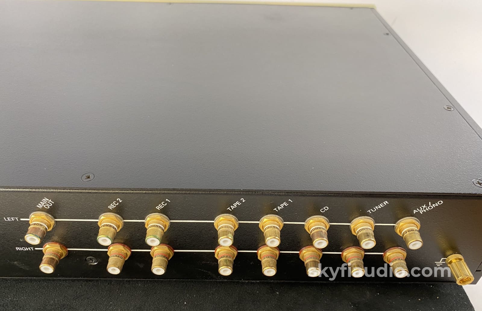 Conrad-Johnson Pf2L Line Level All-Analog Preamplifier
