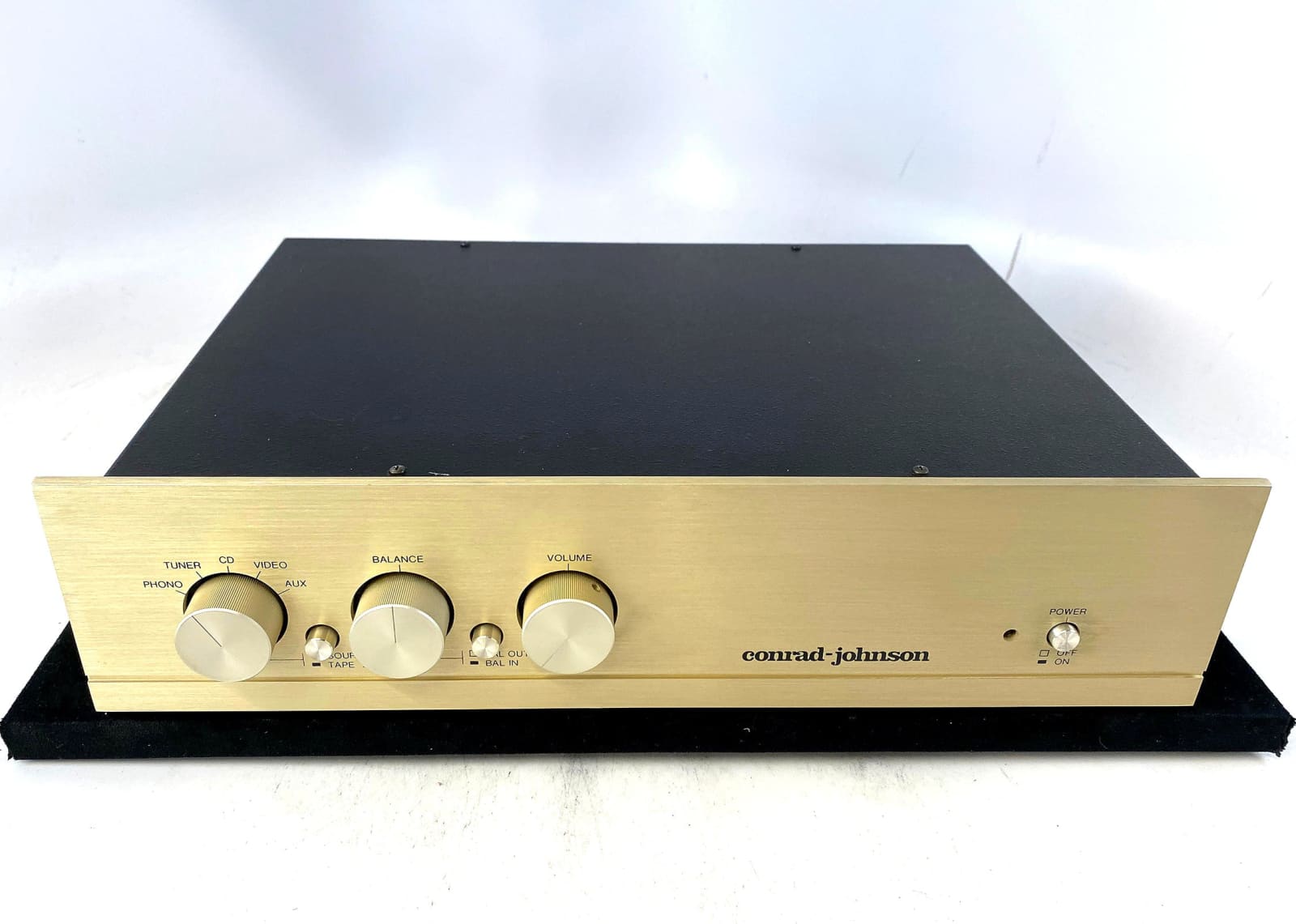Conrad Johnson Pv10A All Tube Preamp With Phono Input Preamplifier