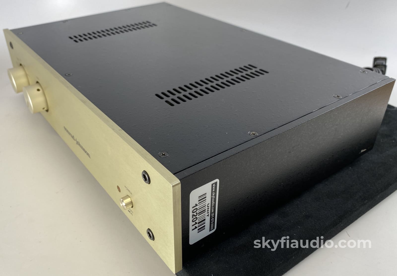 Conrad Johnson Pv10A All Tube Preamp With Phono Input Preamplifier