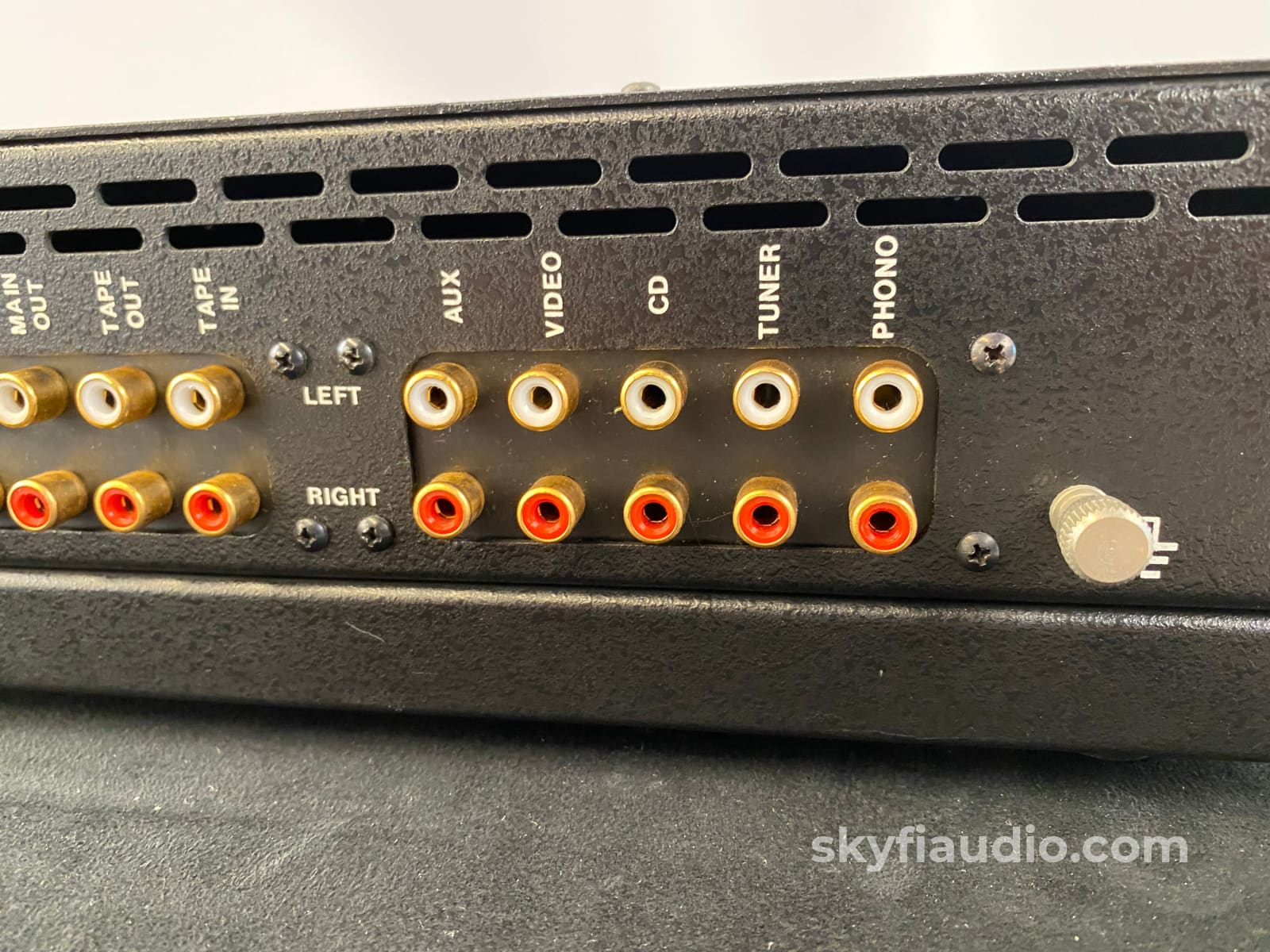 Conrad Johnson Pv10A All Tube Preamp With Phono Input Preamplifier