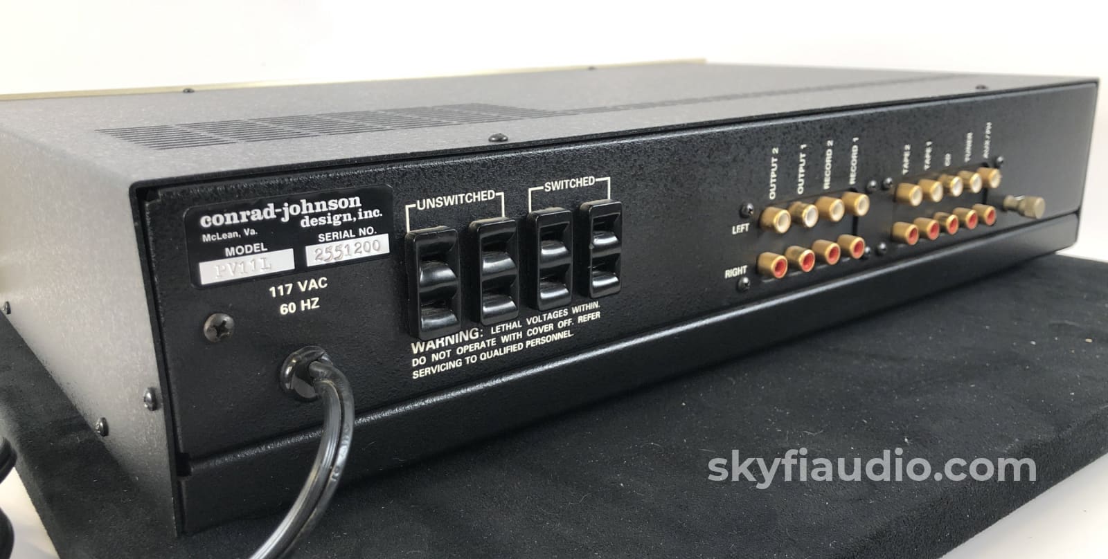 Conrad-Johnson Pv11L All Tube Line Stage Preamplifier