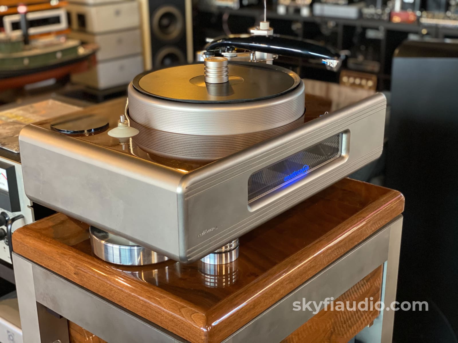 Continuum Audio Labs - Caliburn Turntable With Cobra Arm Stand And Minus K Platform