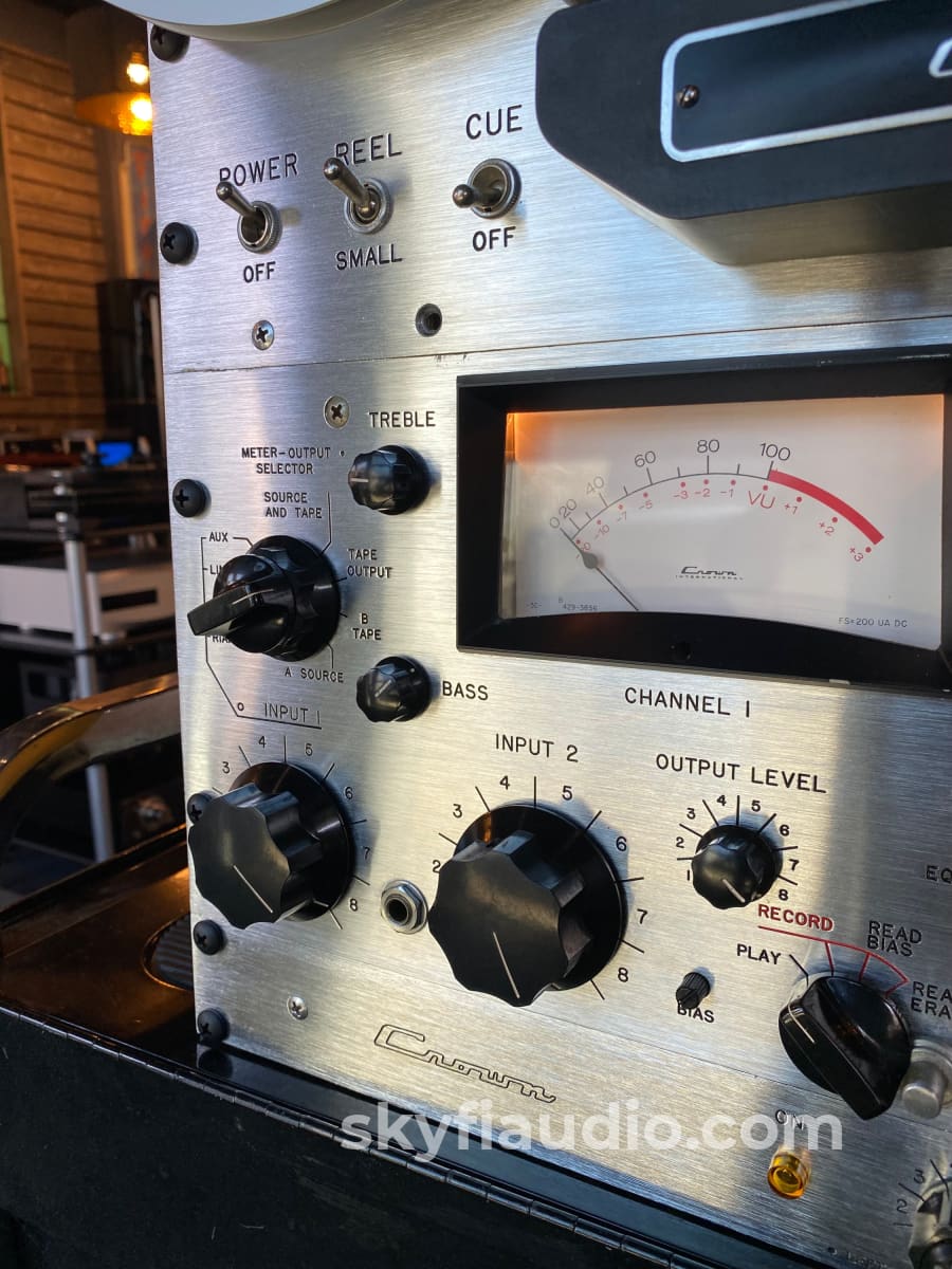 Crown 800 Series (CX-824) Vintage Reel to Reel Deck with SA 20-20 Ampl