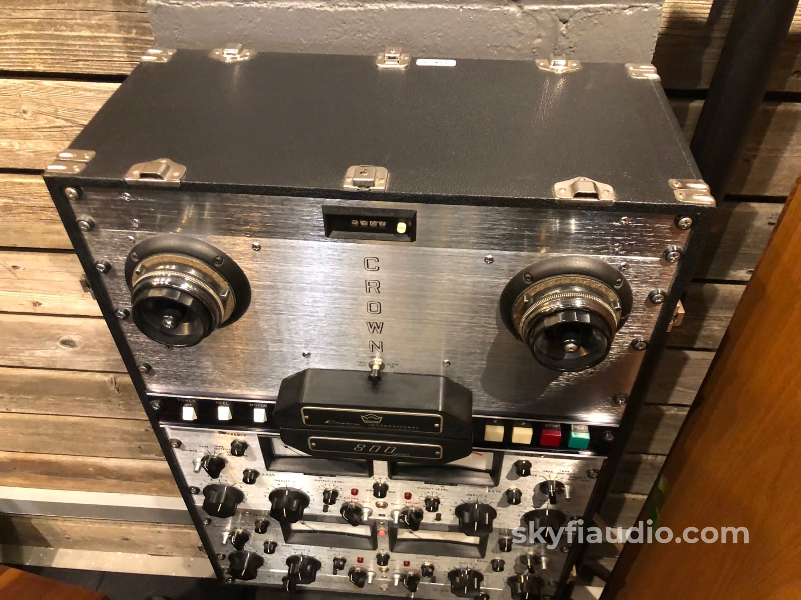 Crown Cx844 Reel To - Meticulously Restored With Road Case And Matching D-40 Amplifier Tape Deck