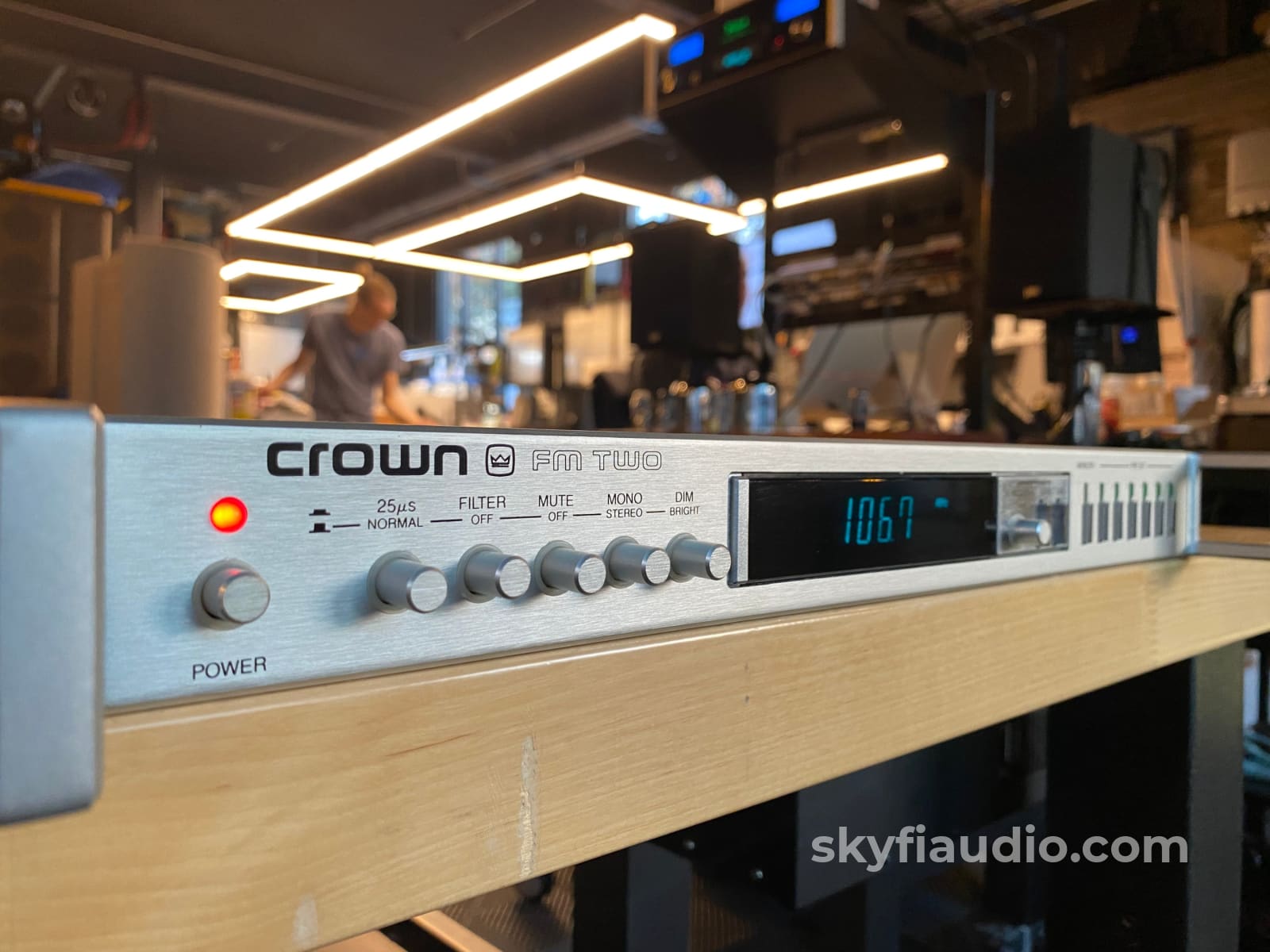 Crown Fm Two Vintage Tuner