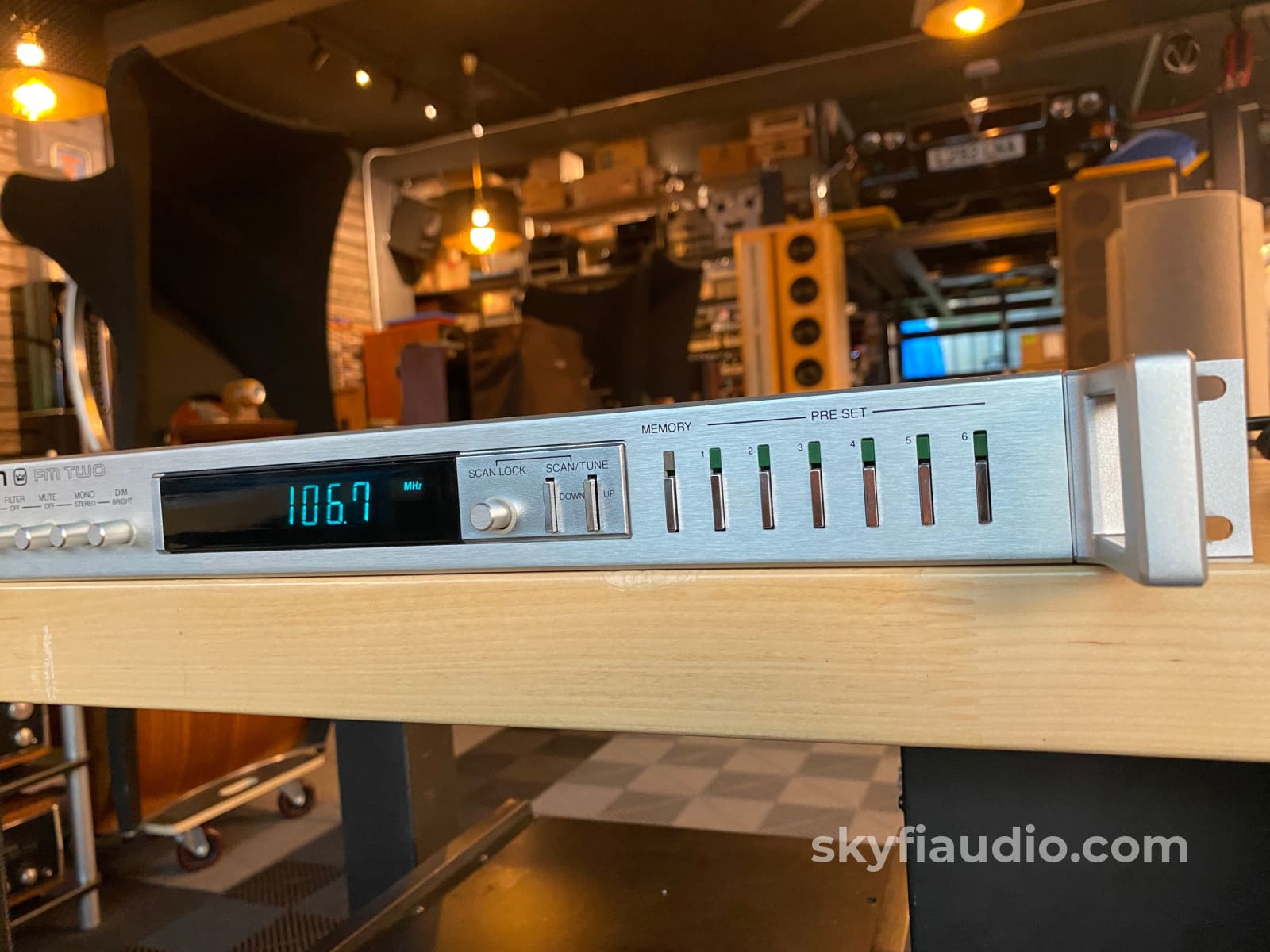Crown Fm Two Vintage Tuner