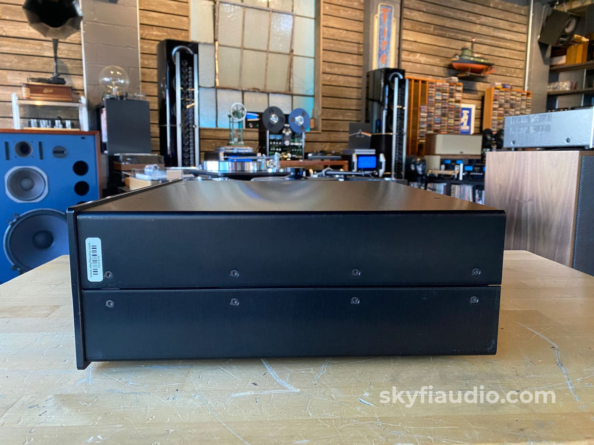 Day Sequerra Fm Studio Tuner - Factory Serviced