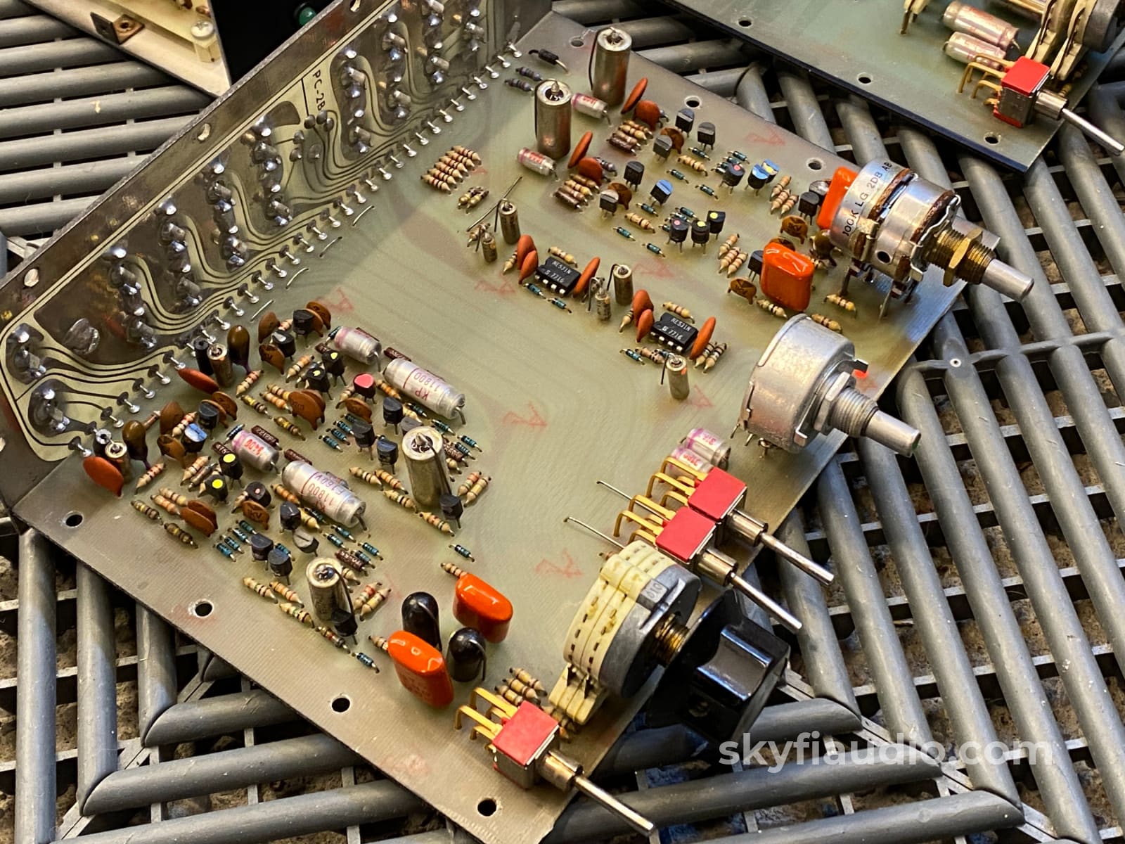 Db Systems Db-1 Db-5 Db-2 Preamp Tone Control Power Supply W/ Phono Preamplifier