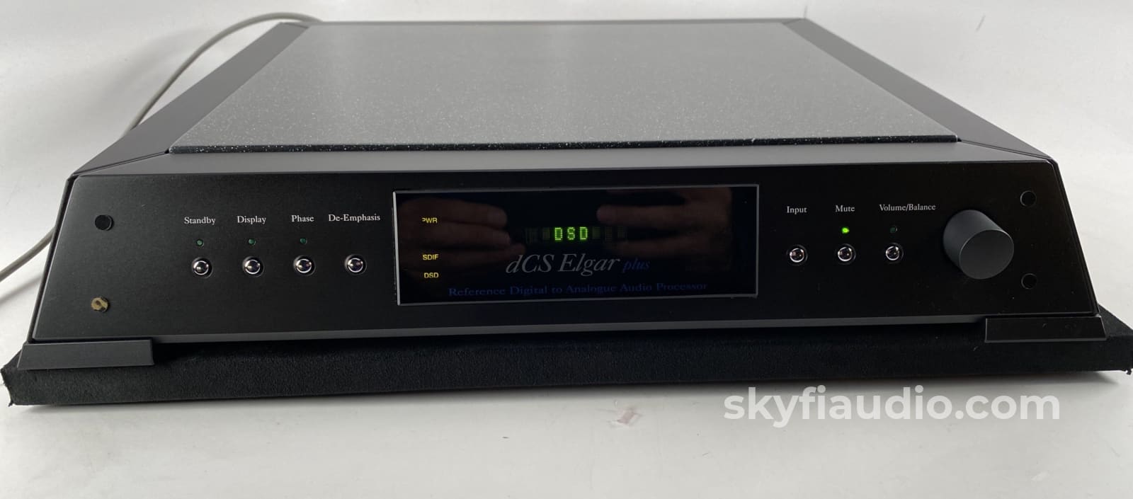 Dcs Elgar Plus Digital To Analog (D/A) Converter Cd +