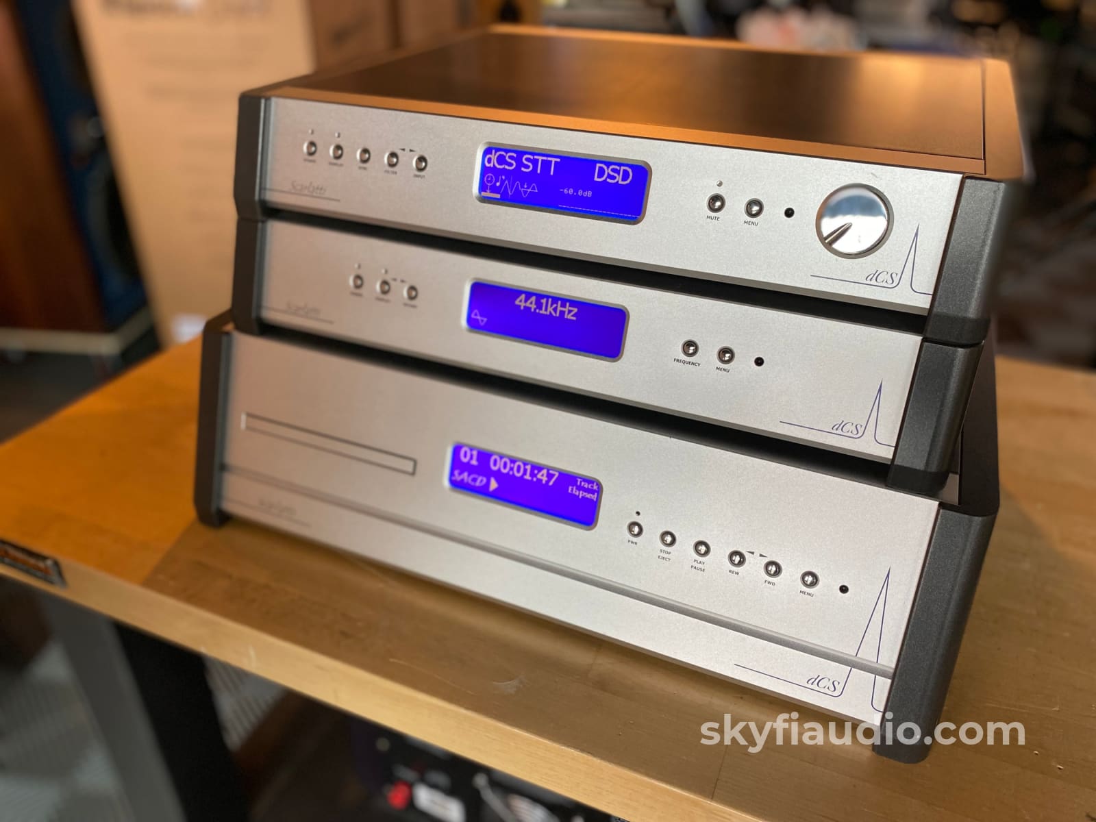 dCS Scarlatti Stack - SACD/CD Transport, DAC, and Master Clock - WOW