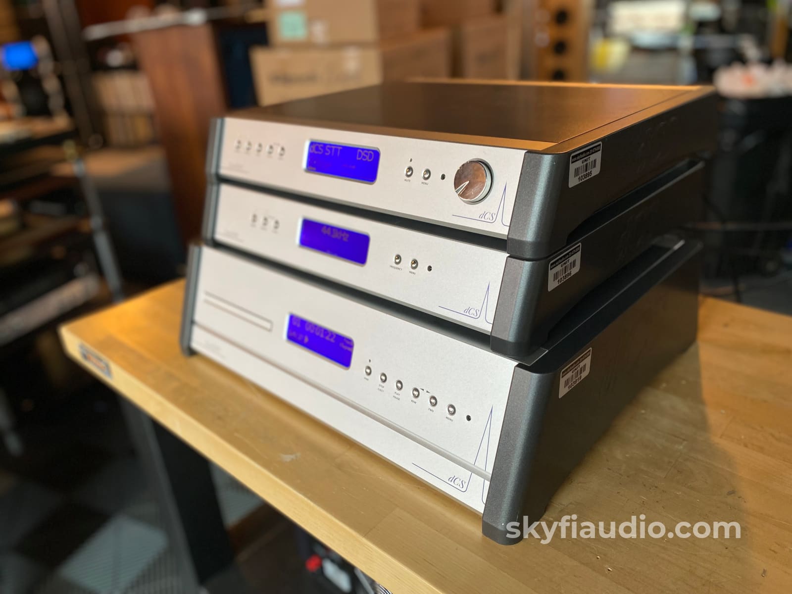 Dcs Scarlatti Stack - Sacd Transport Dac And Master Clock Wow Cd + Digital