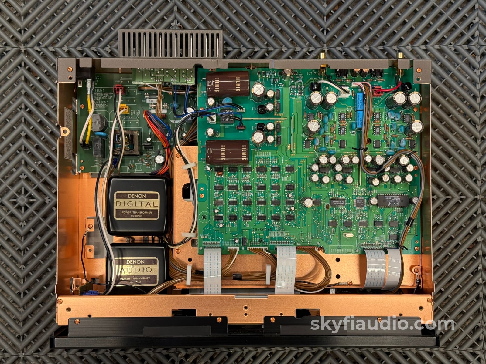 【￥270,000・1999年】DENON DVD-5000 DVDプレーヤー Denon DVD-5000 DVD Video Player, w/Remote | PCM Audio Technology