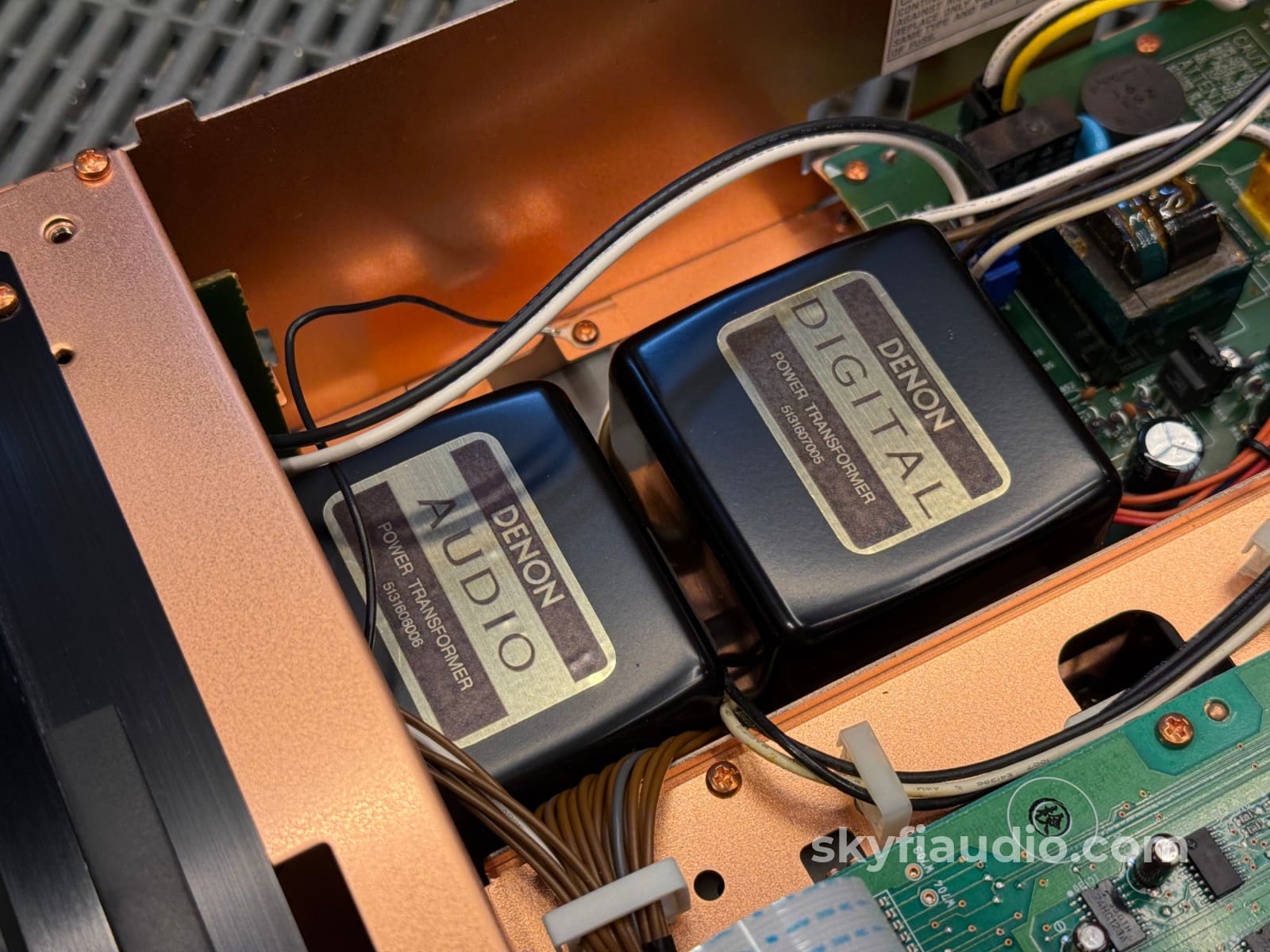 Denon DVD-5000 CD/DVD Player - w/ Built in DAC + HDCD CD + Digital