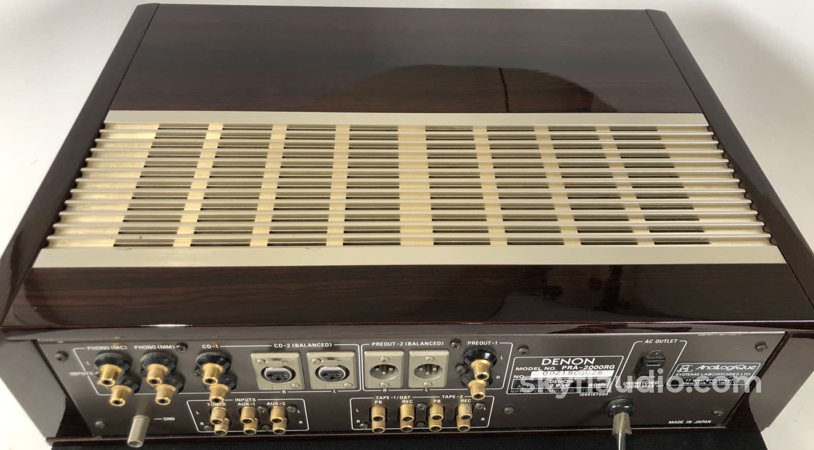 Denon Pra-2000Rg - Reference Gold Limited Edition Preamp With Phono Rare Preamplifier