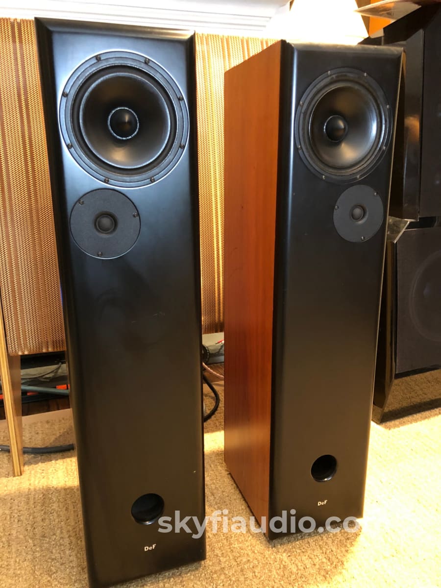 Devore Fidelity Gibbon Eight Speakers