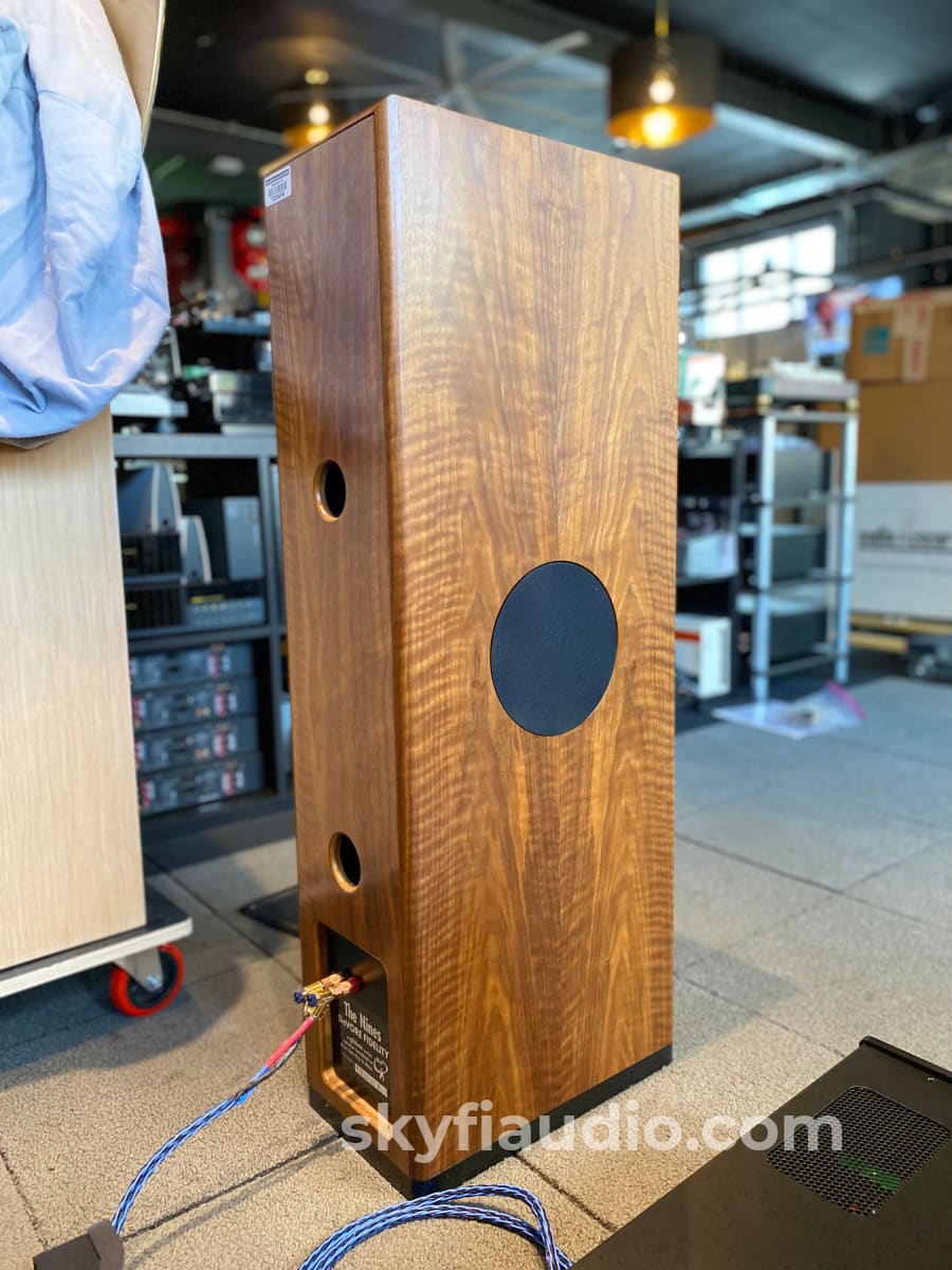 Devore Fidelity Gibbon Nines 2-Way Speakers In A Gorgeous Finish Made In Nyc!
