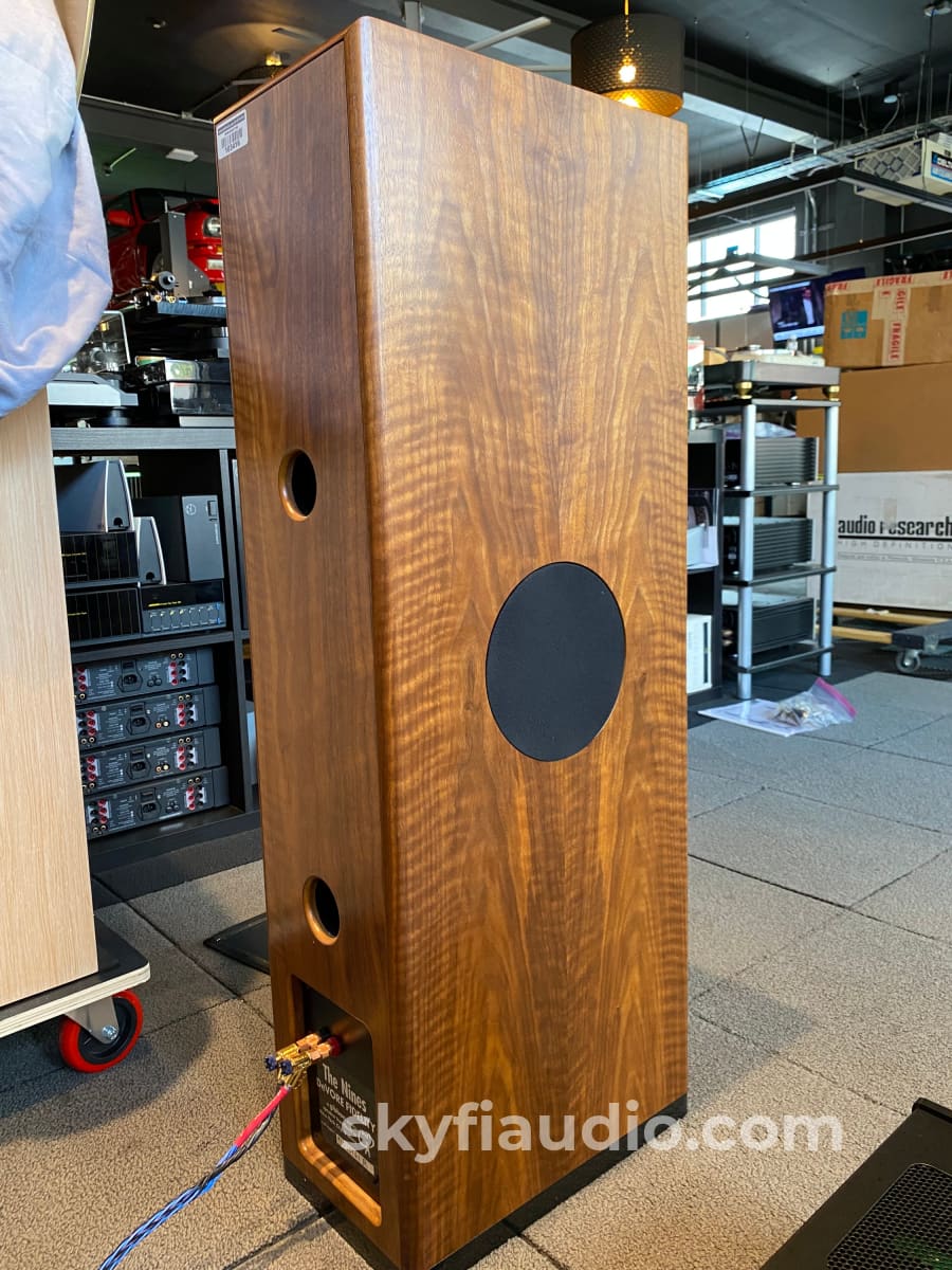Devore Fidelity Gibbon Nines 2-Way Speakers In A Gorgeous Finish Made In Nyc!