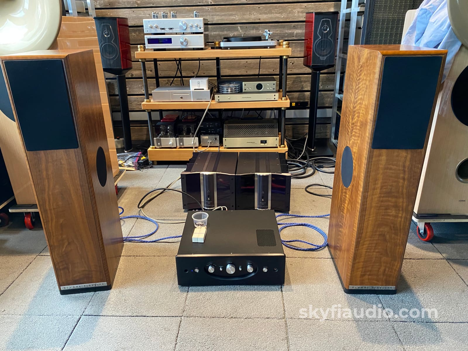 Devore Fidelity Gibbon Nines 2-Way Speakers In A Gorgeous Finish Made In Nyc!