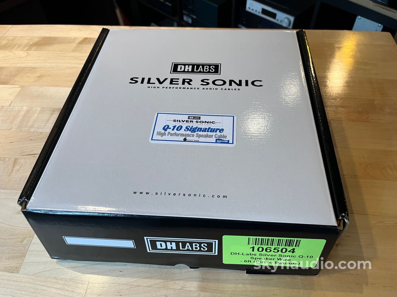 DH-Labs Silver sonic Q-10 Signature Speaker Cable - 6ft Pair (Banana) Cables