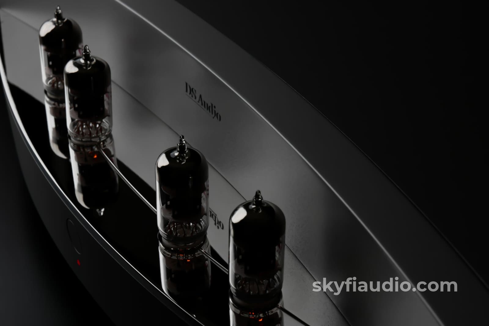 DS-Audio TB-100 Tube Phono Equalizer Preamplifier