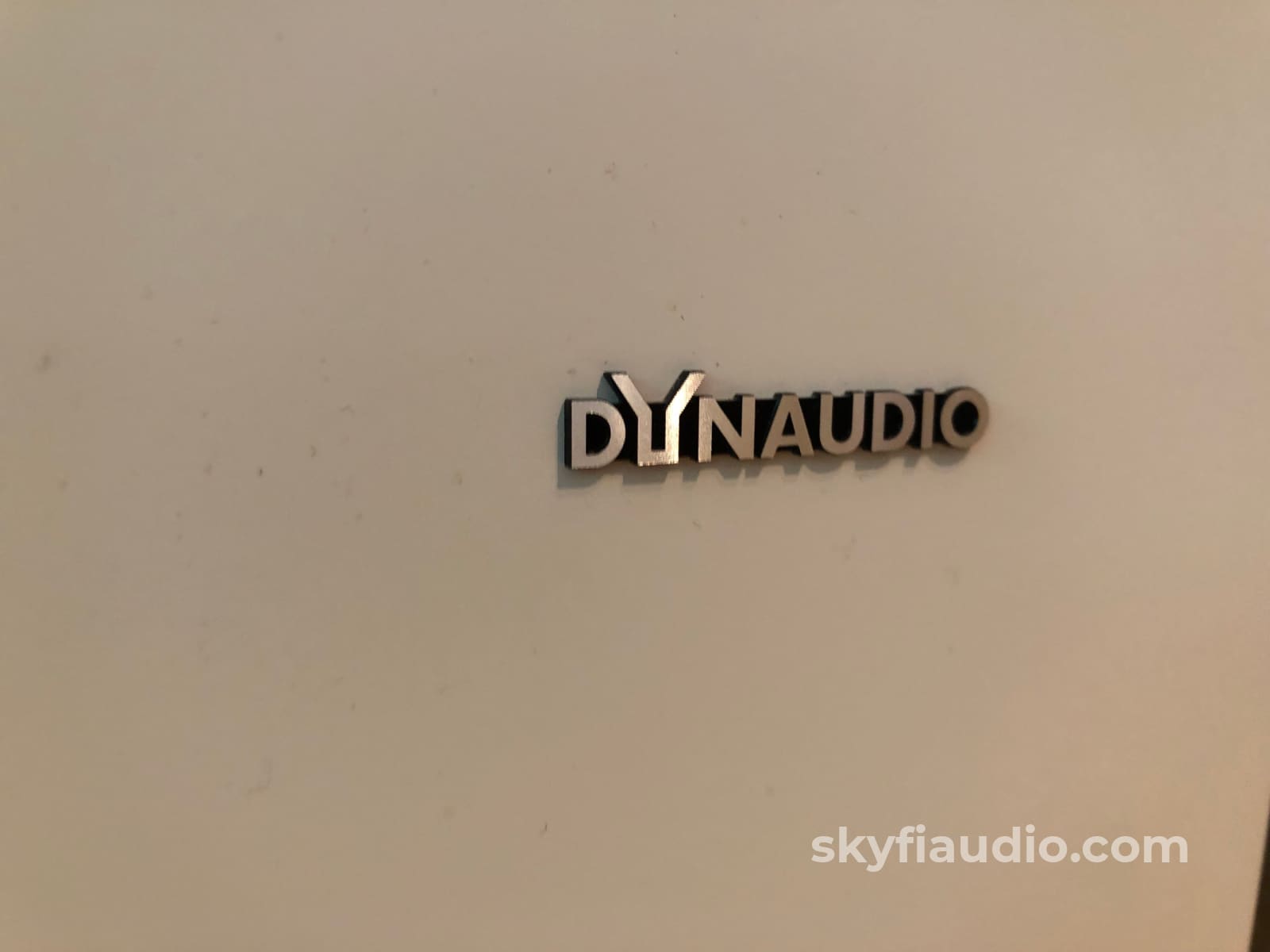 Dynaudio Xeo 6 Powered Speakers In White - Gorgeous!