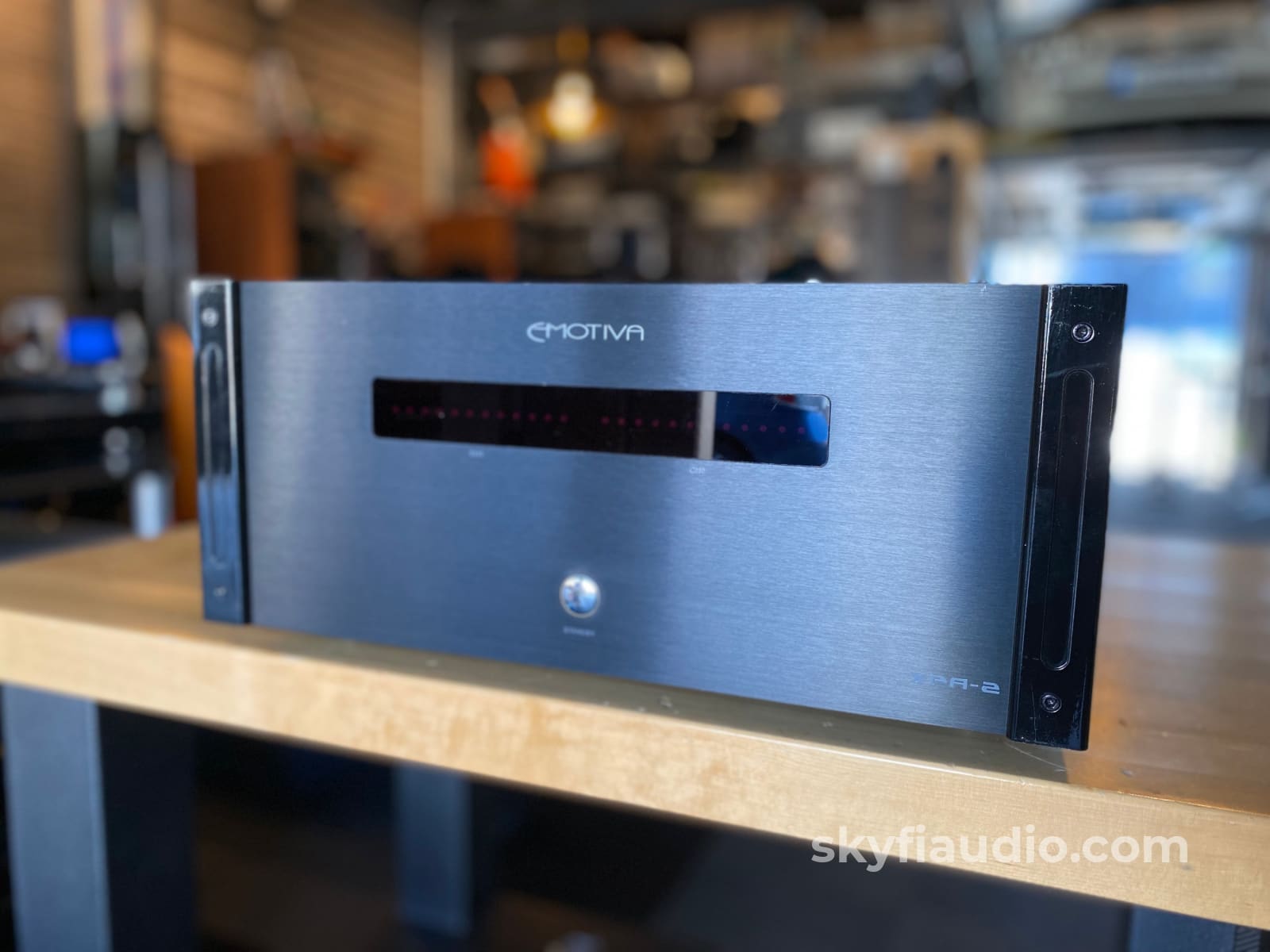 Emotiva Xpa-2 (Gen 1) Stereo Amplifier 250Wx2 With Vu Meters Recaueuhnjytoagny