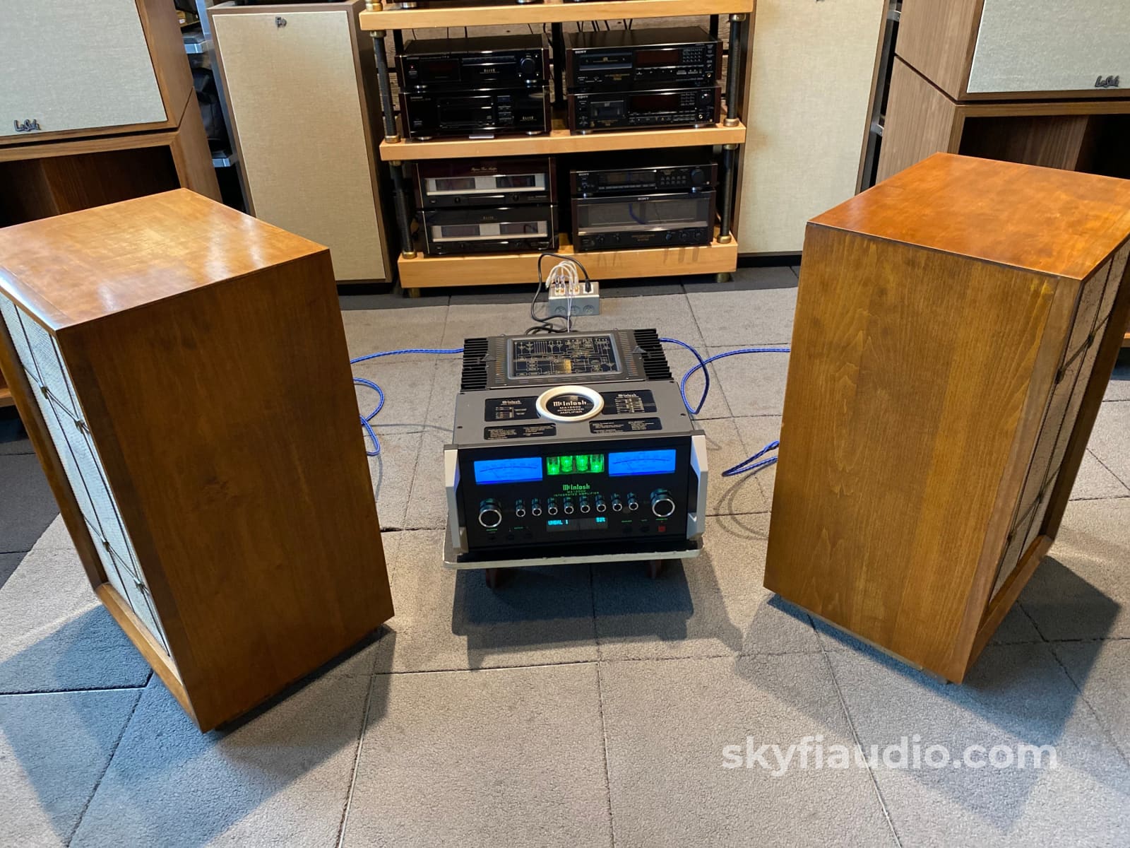 Ev Electro-Voice 15 3-Way Speaker System In Marquis Enclosures Speakers