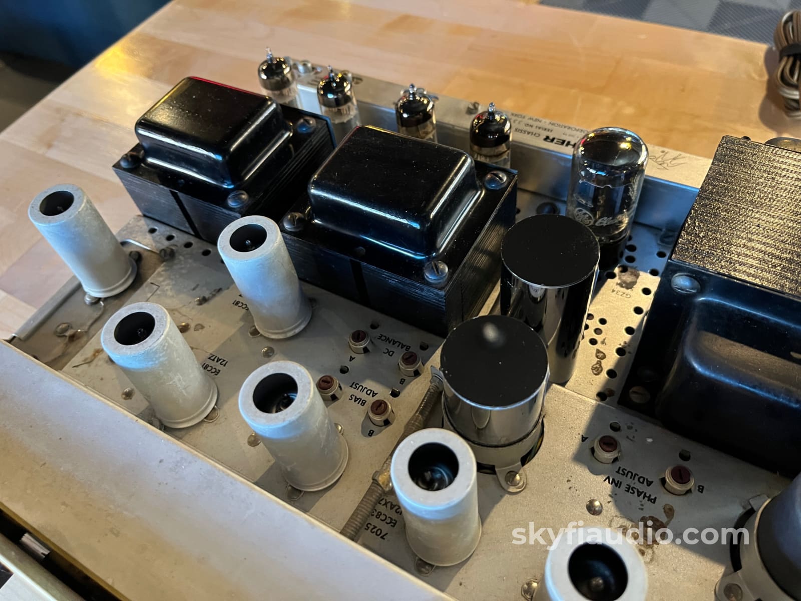 Fisher X-202 Stereo Master Control Amplifier (Integrated Amp) w/ Premium Vintage Tubes - Serviced Integrated Amplifier