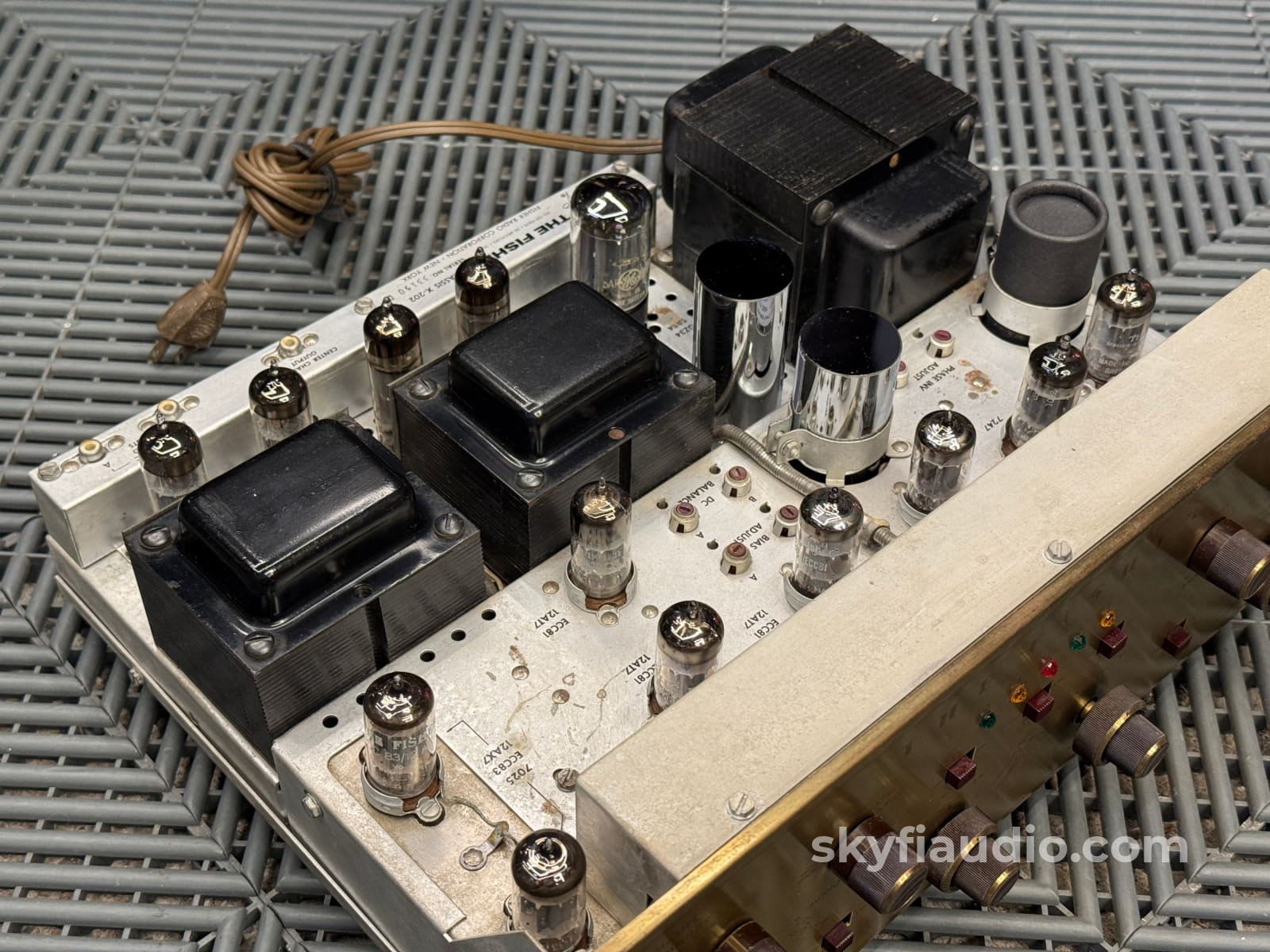 Fisher X-202 Stereo Master Control Amplifier (Integrated Amp) w/ Premium Vintage Tubes - Serviced Integrated Amplifier