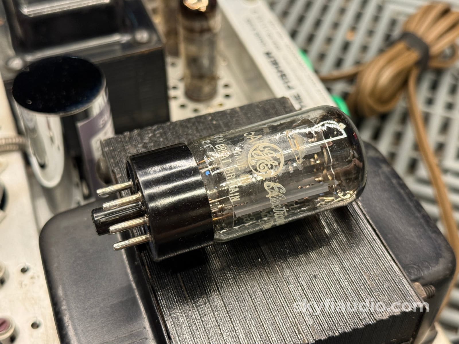 Fisher X-202 Stereo Master Control Amplifier (Integrated Amp) w/ Premium Vintage Tubes - Serviced Integrated Amplifier