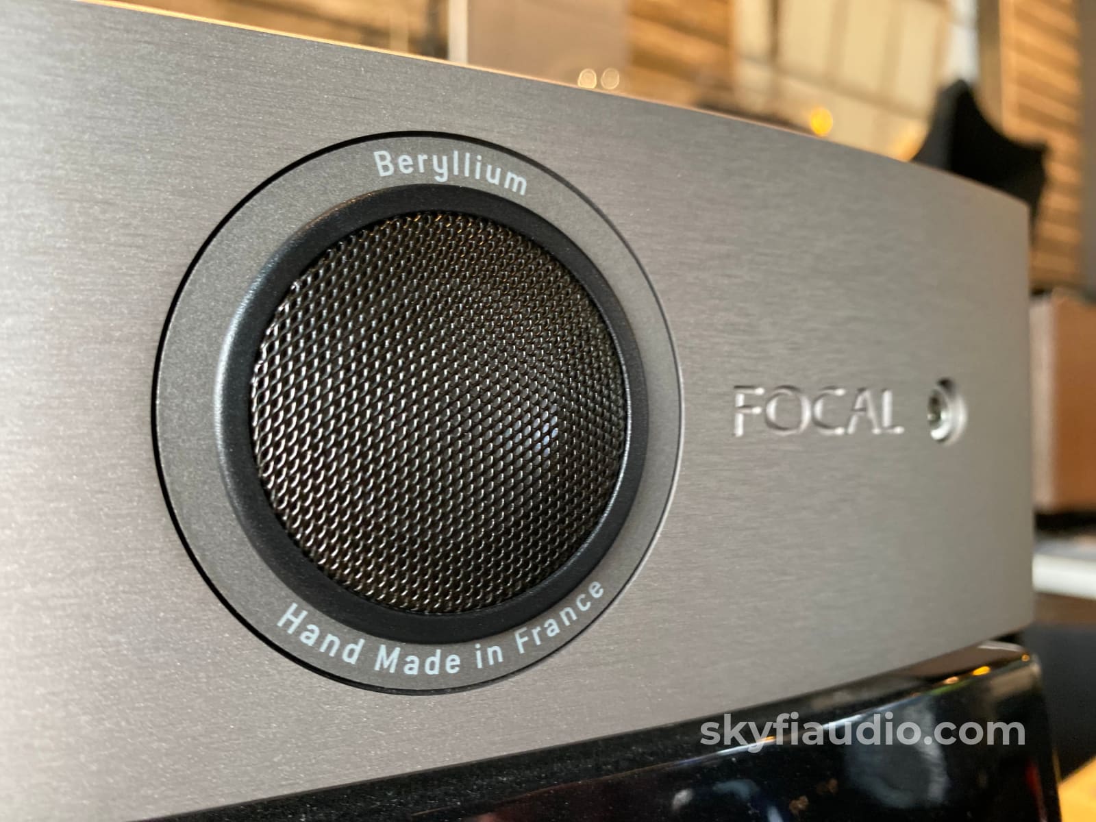 Focal Diablo Utopia Iii Speakers - As New And Complete With Stands $25K Msrp