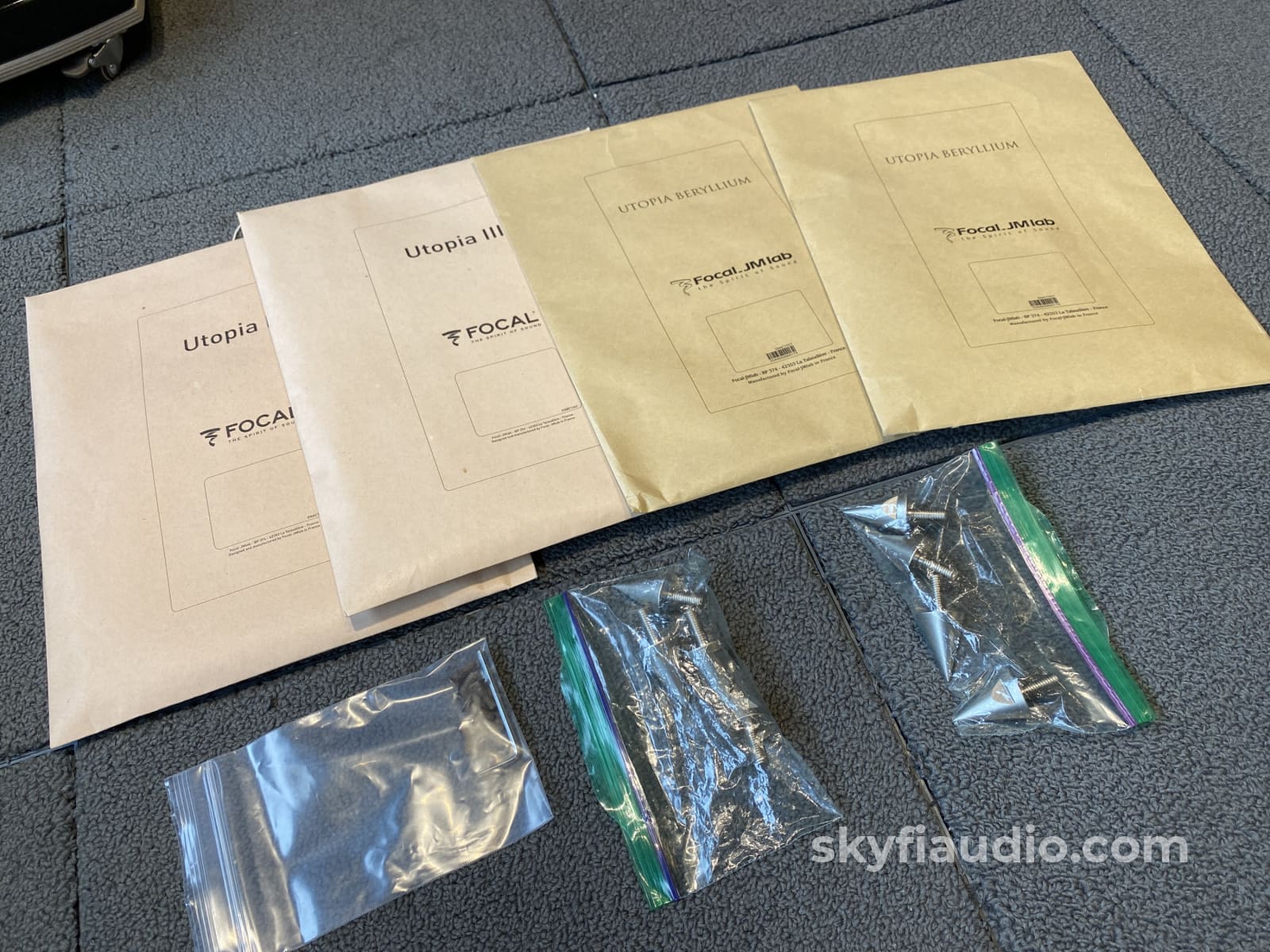 Focal Diablo Utopia Iii Speakers - As New And Complete With Stands