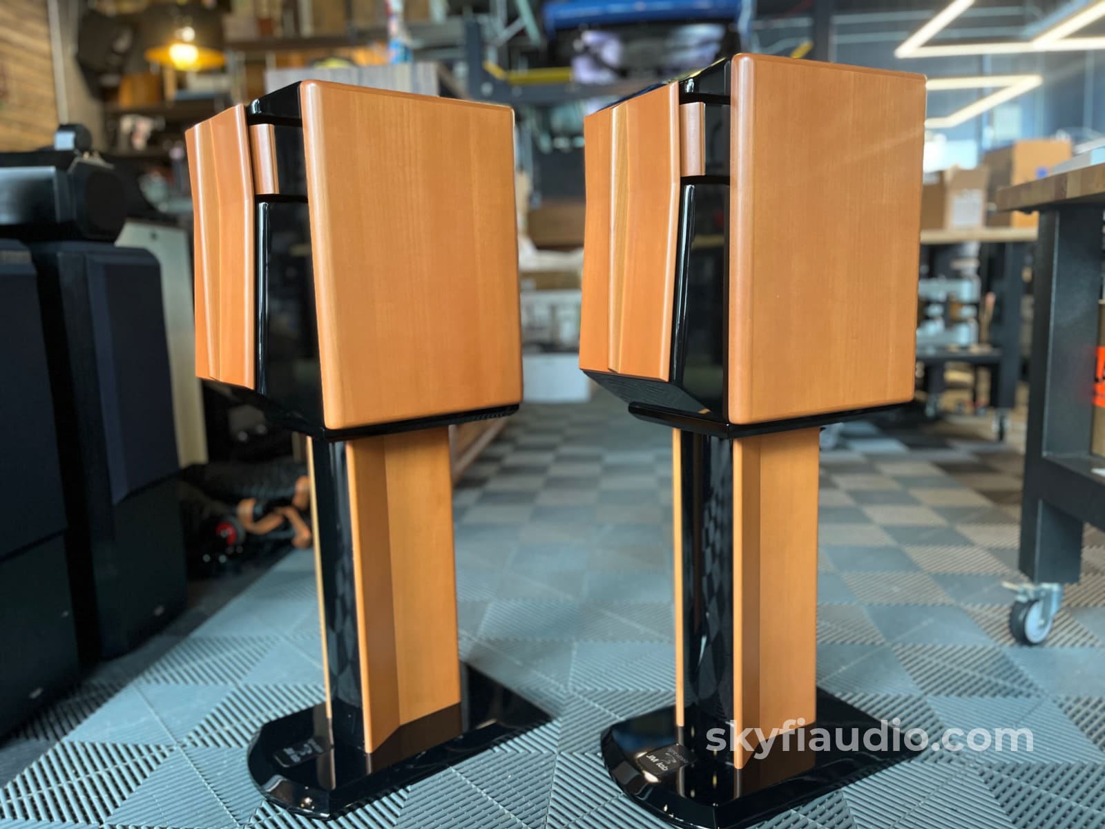 Focal JM Labs Micro Utopia Speakers - With Stands
